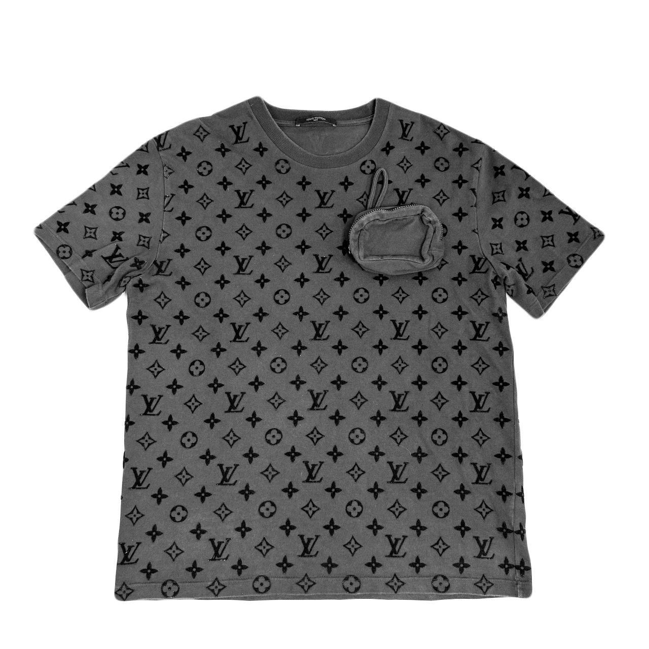 Louis Vuitton Signature 3D Pocket Monogram T-Shirt BLACK. Size L0