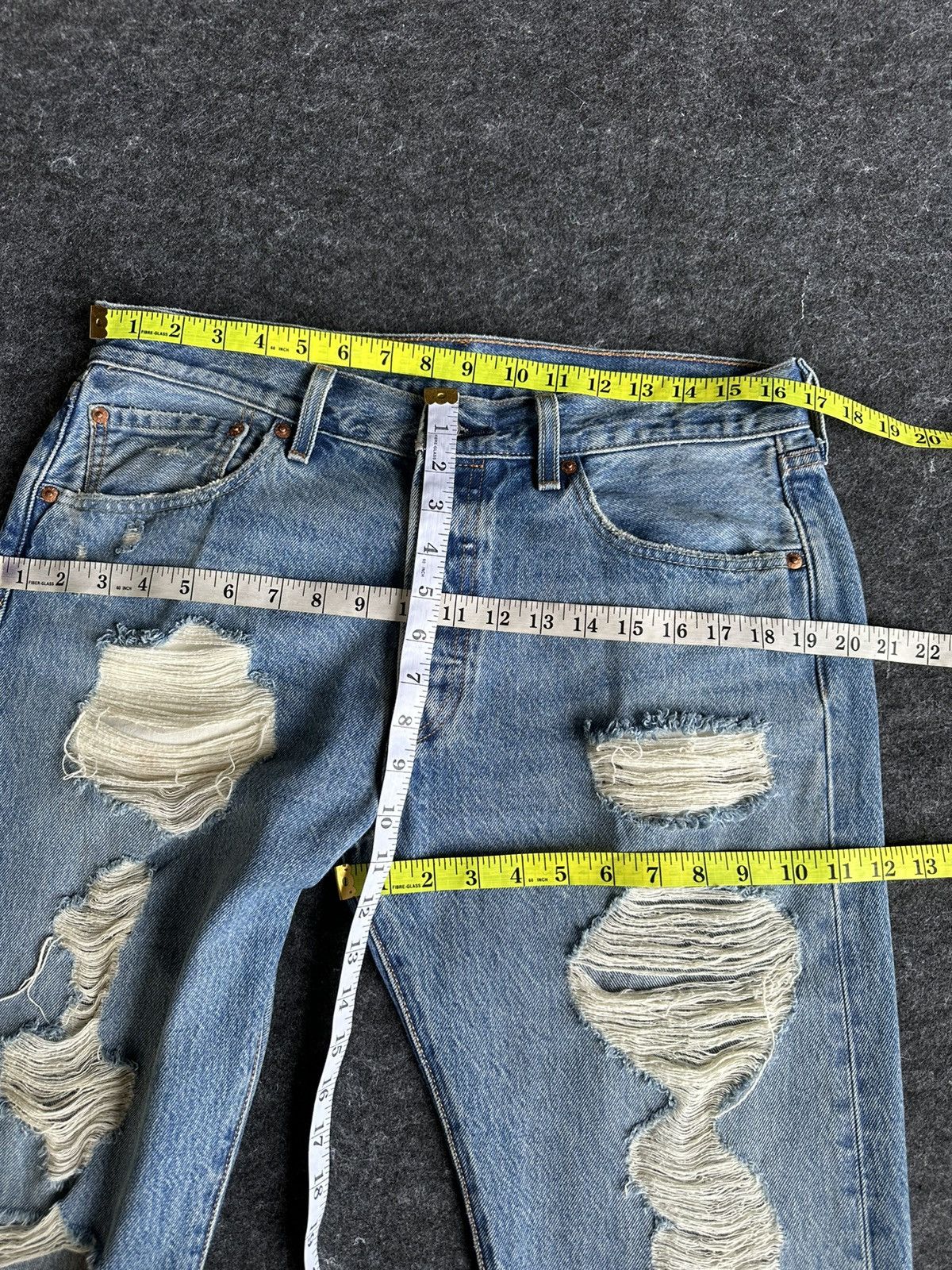 Levi's Distressed Levis 501 Light Blue Denim 33x30 D436 Size US 33 - 11 Thumbnail