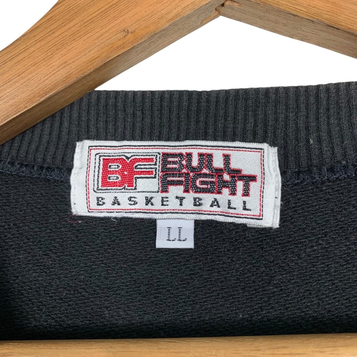 Japanese Brand BULL FIGHT Basketball Big Logo Crewneck Sweatshirt #1970-C86 Size US L / EU 52-54 / 3 - 10 Thumbnail