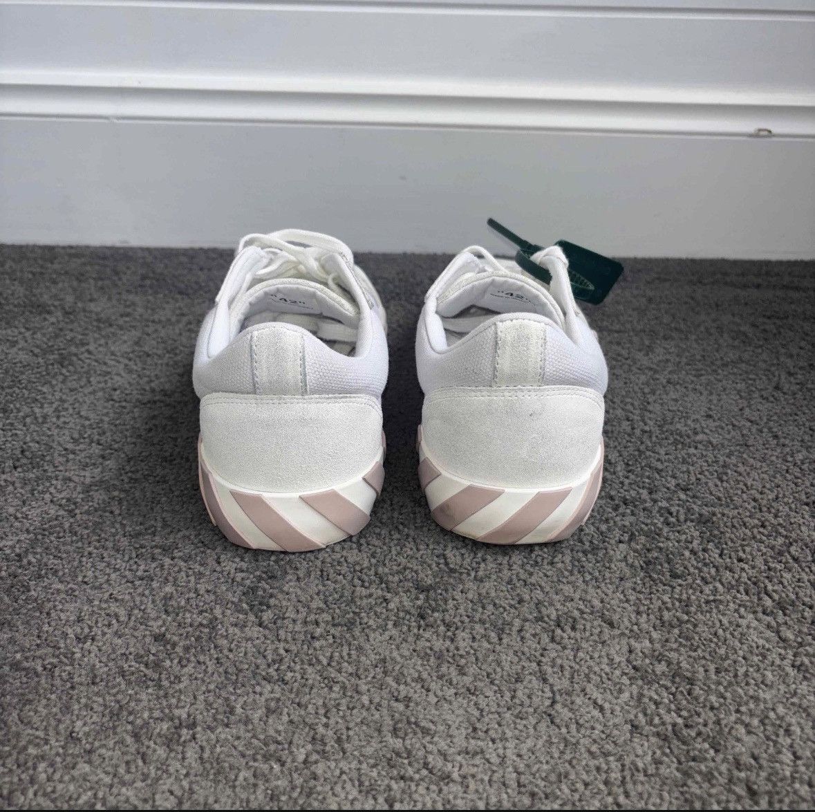 Off-White Off-White Low Vulcanised Sneaker Size US 11 / IT 41 - 5 Thumbnail