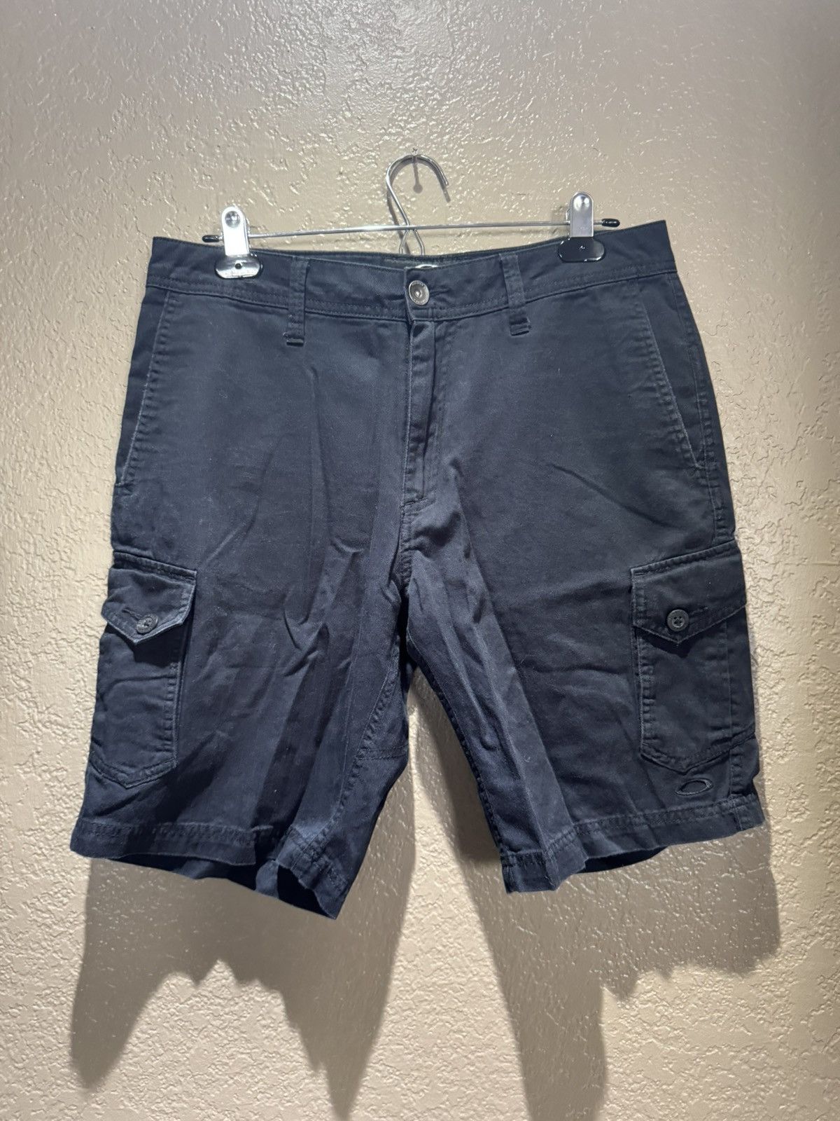 Vintage Oakley Cargo Shorts 31 Y2k 2000s Black Button Pocket