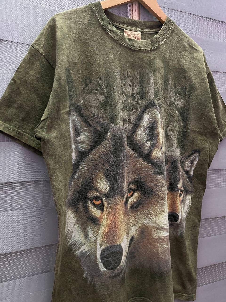 The Mountain Vintage Y2K The Mountain Husky Wolf Tie Dye TShirt Size US XL / EU 56 / 4 - 2 Thumbnail