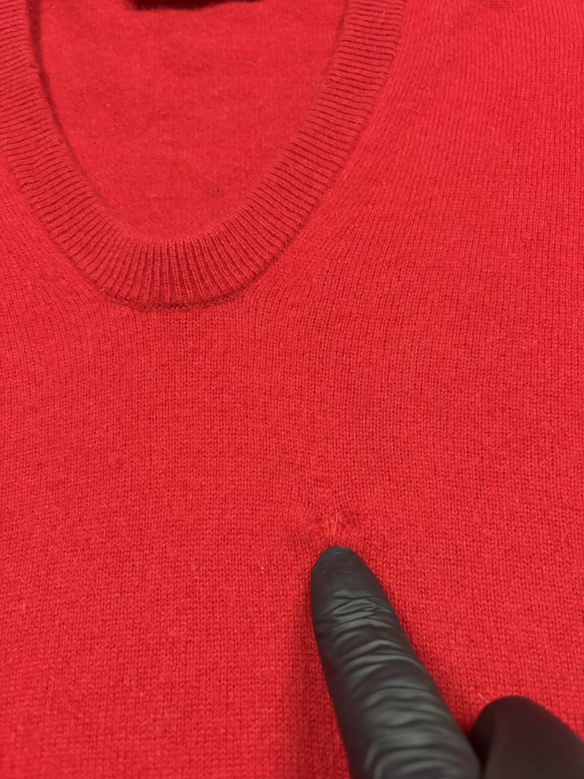 Zadig & Voltaire Zadig & Voltaire Cashmere V-Neck Women’s XS Red Knit Sweater Size XS / US 0-2 / IT 36-38 - 7 Thumbnail