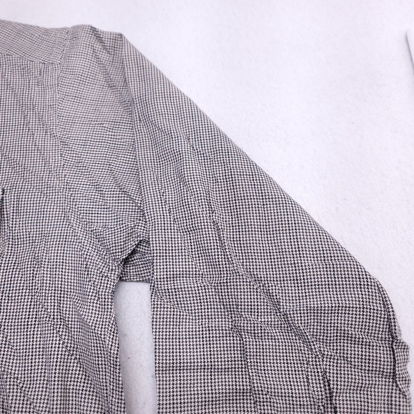Tommy Hilfiger Tommy Hilfiger Button Up Shirt Mens Size 2XL Black Beige Size US XXL / EU 58 / 5 - 5 Thumbnail