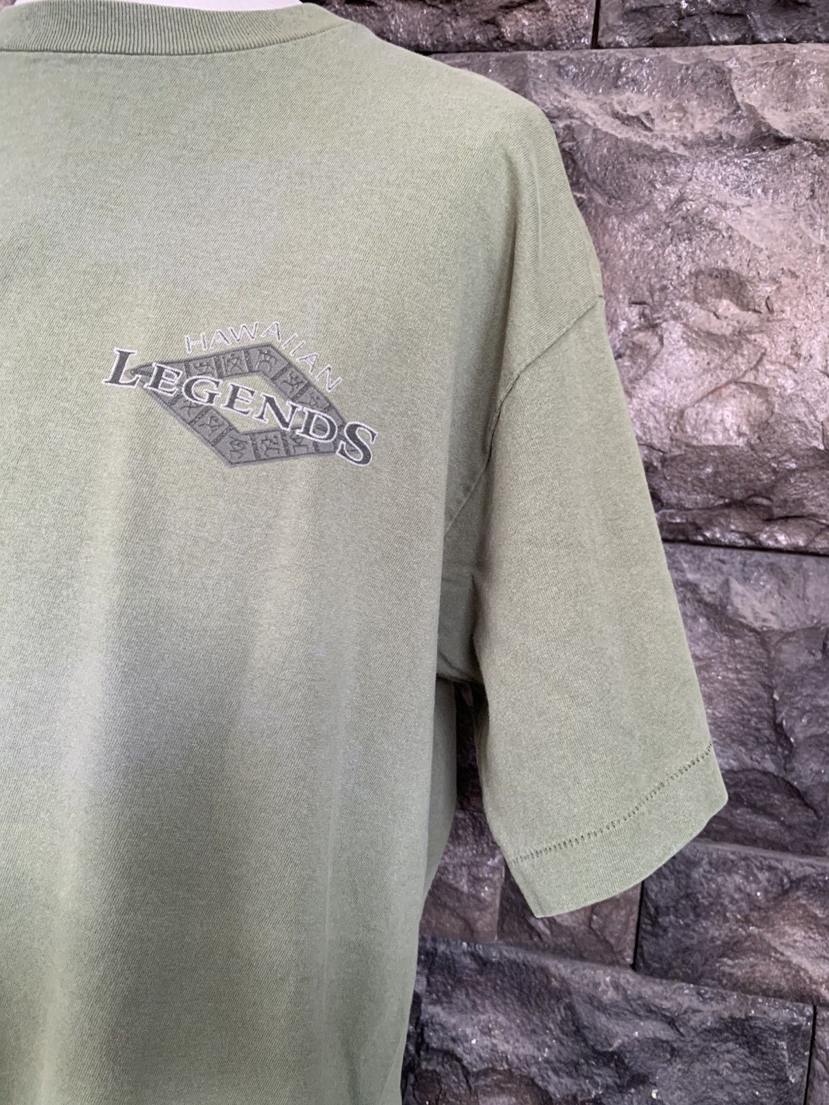 Vintage Vintage 90s Hawaiian Legends Surf / Surfing T shirt Size US XL / EU 56 / 4 - 4 Thumbnail