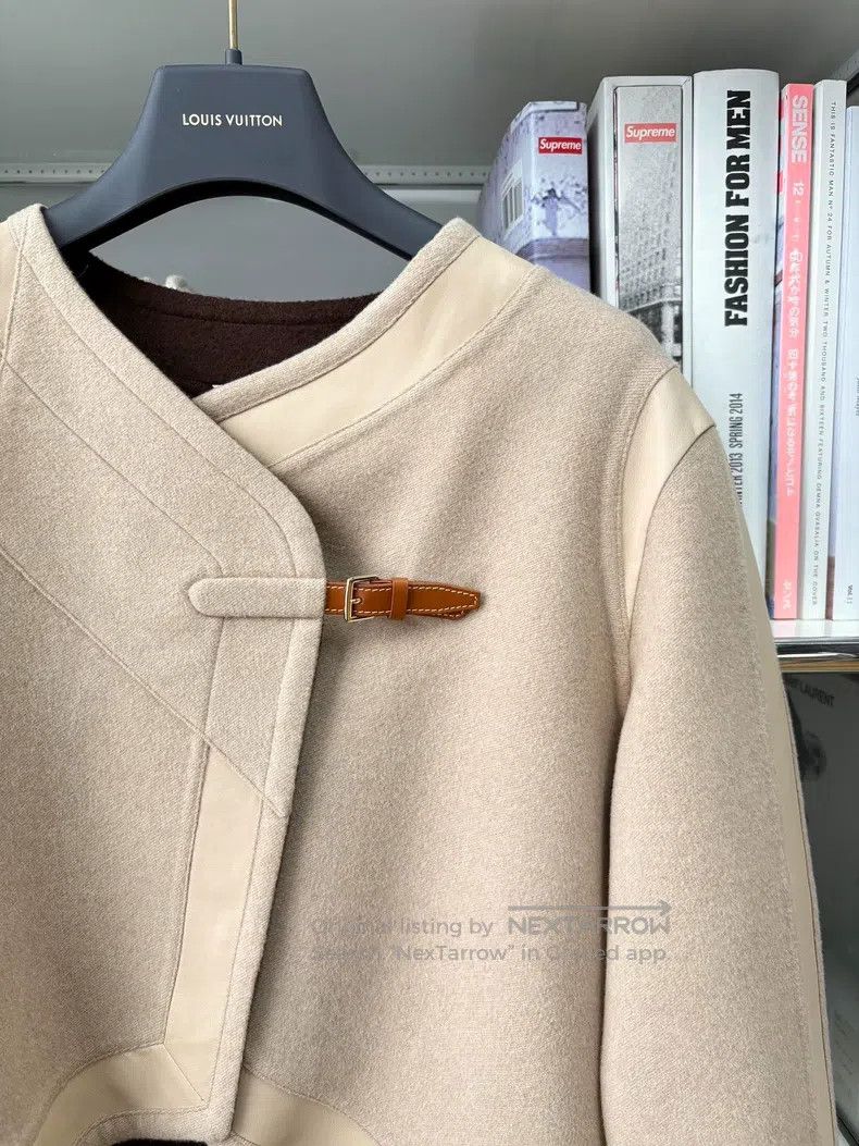 Hermes Hermes Elegant Gentle Double-Sided 100% Cashmere Shape wit Size XS / US 0-2 / IT 36-38 - 1 Thumbnail