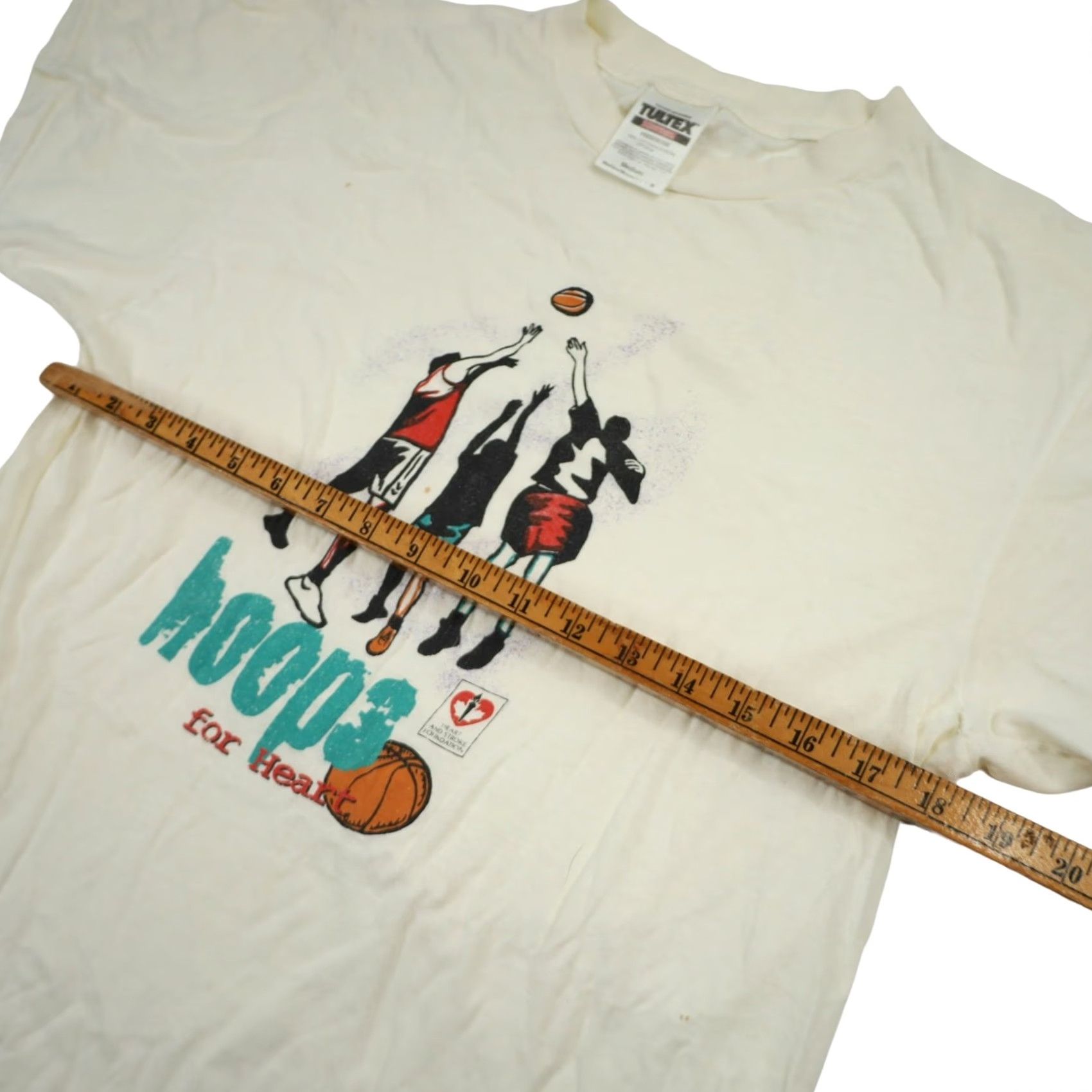 Vintage VINTAGE Hoops for Hearts Nike Shirt Mens M White T-Shirt Size US M / EU 48-50 / 2 - 5 Thumbnail