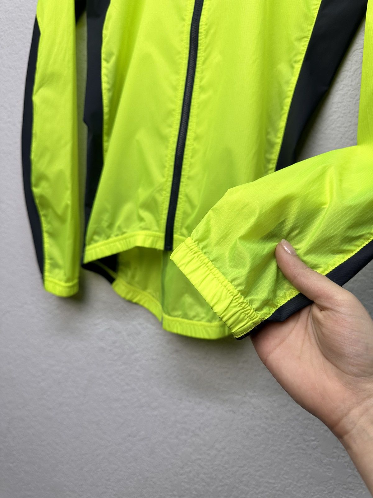 Rapha Bike Castelli cycling windbreaker jacket neon tech roadwear Size US S / EU 44-46 / 1 - 4 Thumbnail