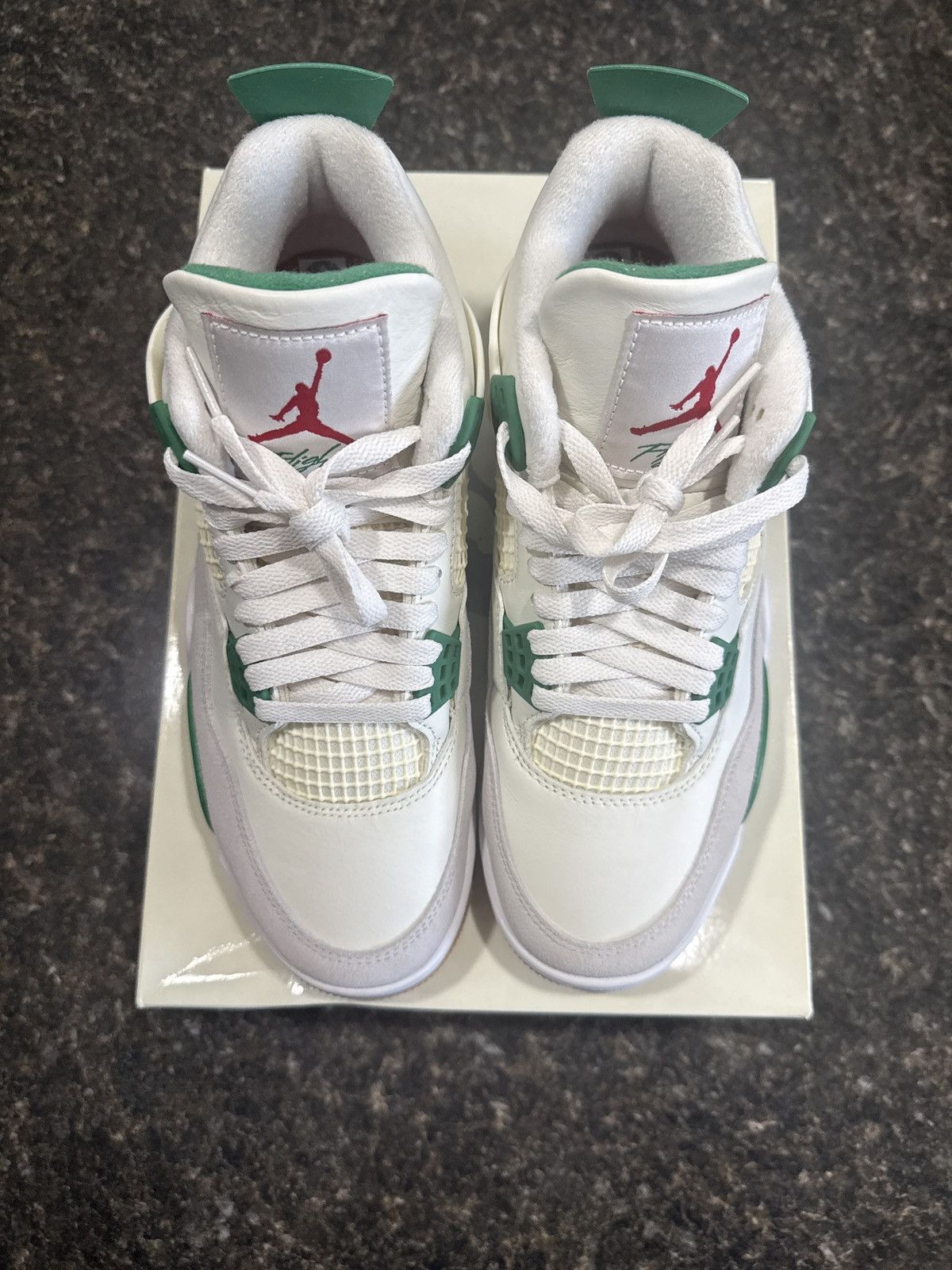 Jordan Brand Jordan 4 SB PINE GREEN Size US 8 / EU 41 - 5 Thumbnail
