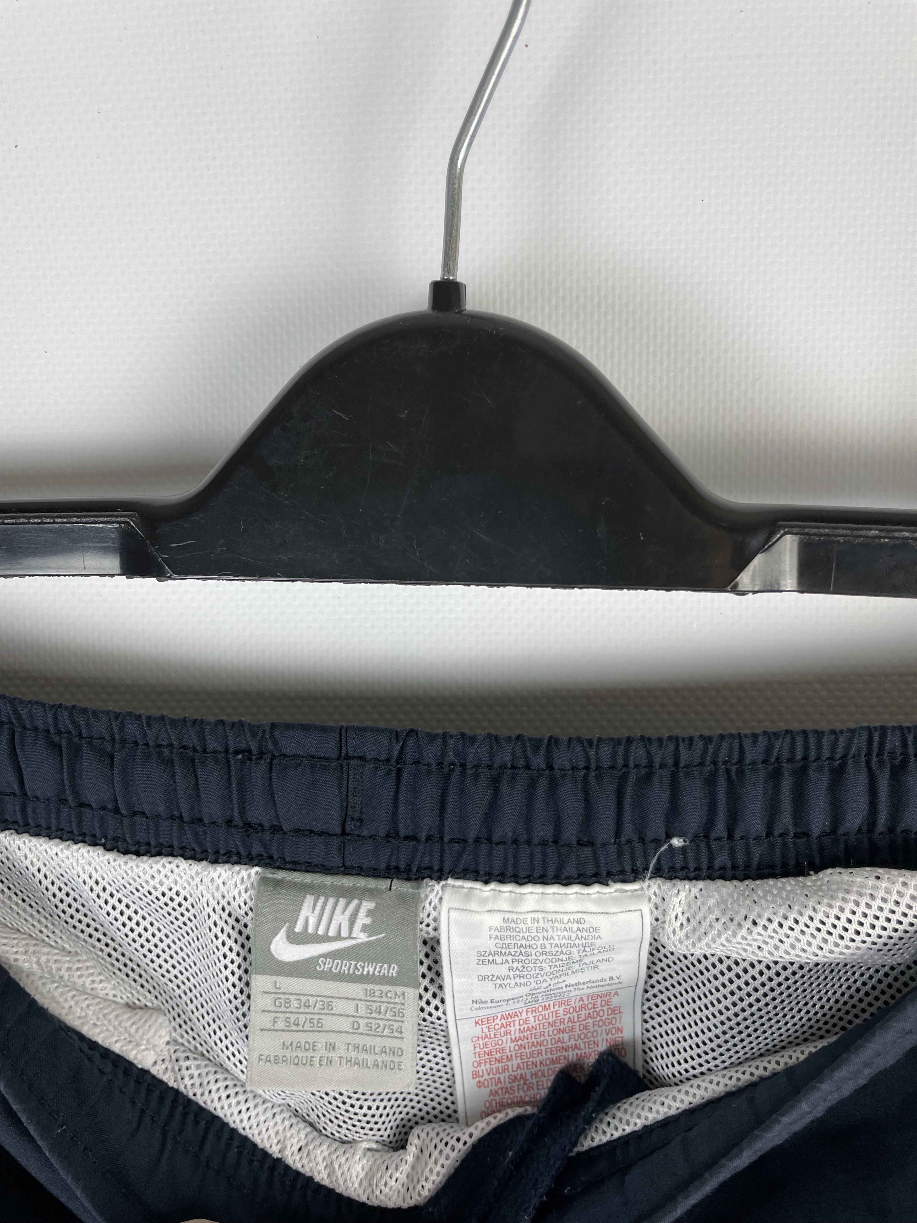 Nike × Vintage Mens Vintage Nike Shorts Y2k Size US 34 / EU 50 - 6 Thumbnail