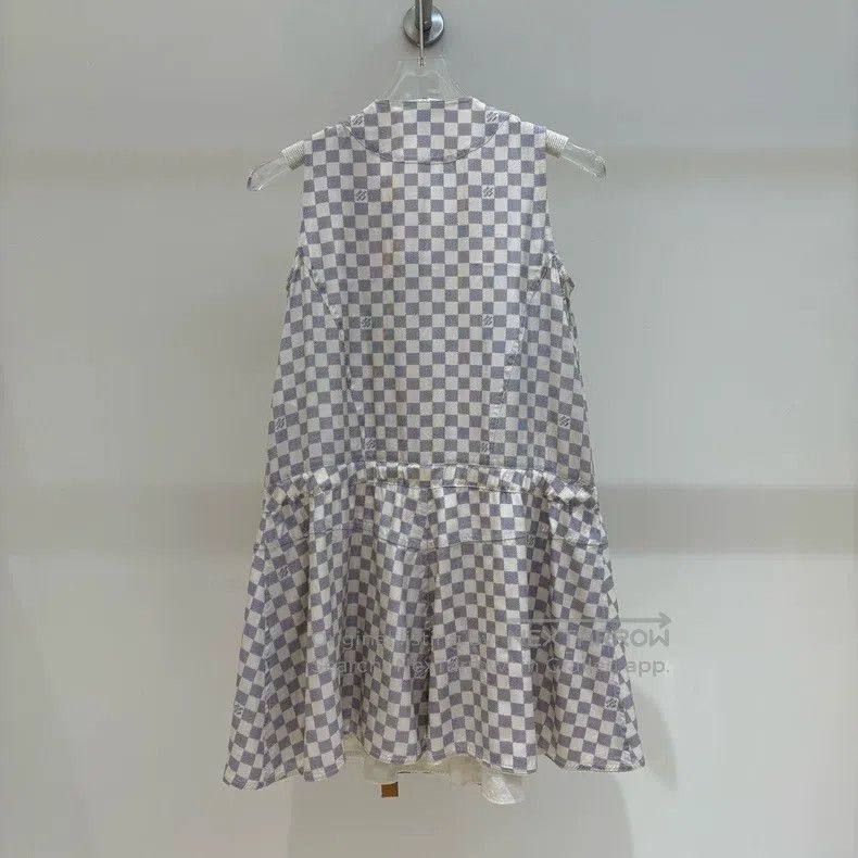 Louis Vuitton Louis Vuitton White checkered dress Size XXS / US 00 / IT 34 - 2 Thumbnail