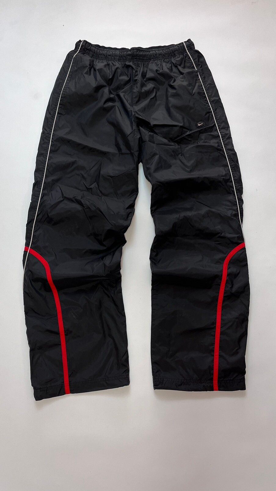 Nike Parachute Track Pants (M) – Lithuania Vintage