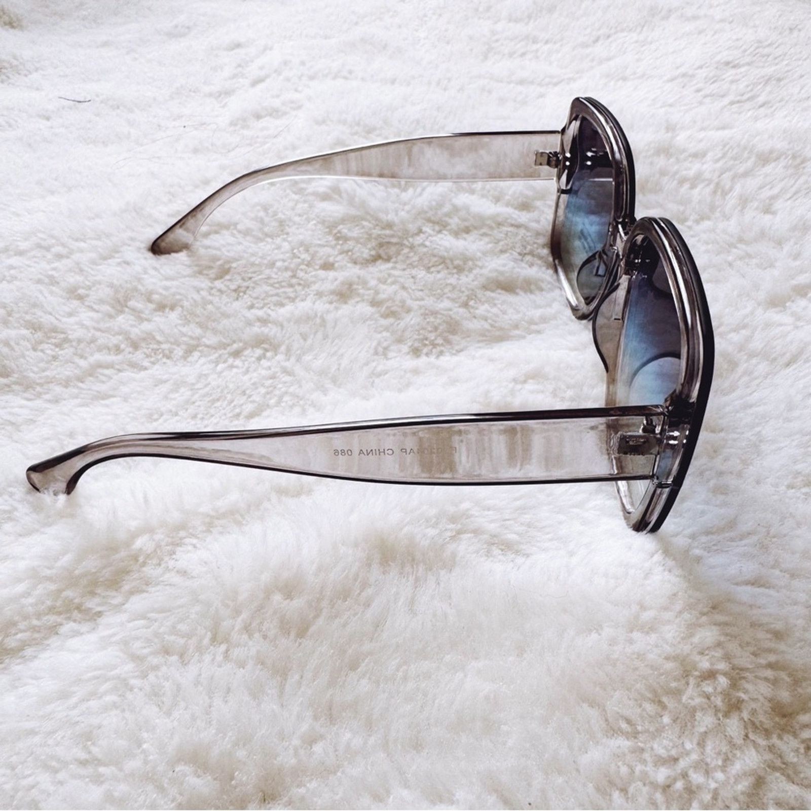 Other Abby Clear Blue Square Frame Sunglasses Size ONE SIZE - 7 Thumbnail