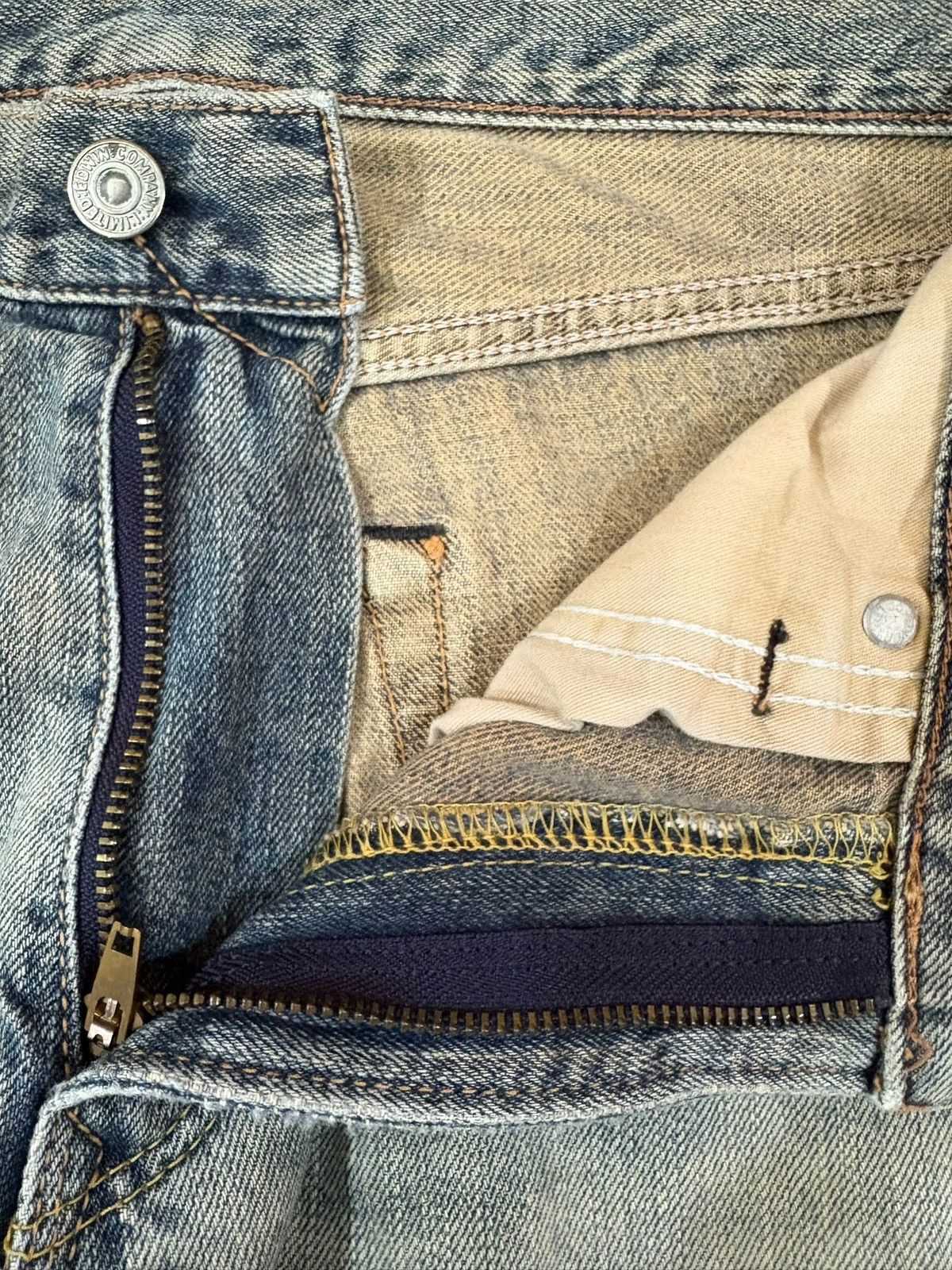 Edwin Exclusive Vintage Edwin Rusty Wash Distressed Flare Jeans Size US 31 - 9 Thumbnail