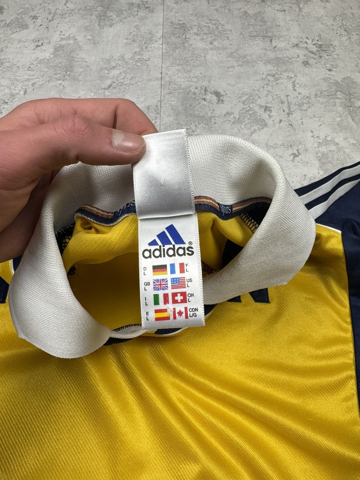 Vintage Vintage 1999/00 Adidas Tottenham Hotspur Away Jersey Size L Size US L / EU 52-54 / 3 - 12 Thumbnail