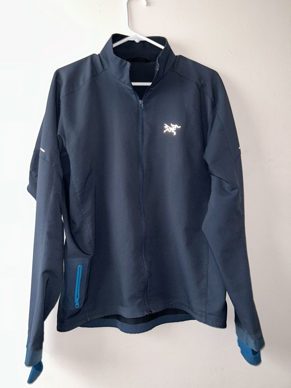 image of Arcteryx Arc’Teryx Blue Light Jacket, Men's (Size Small)