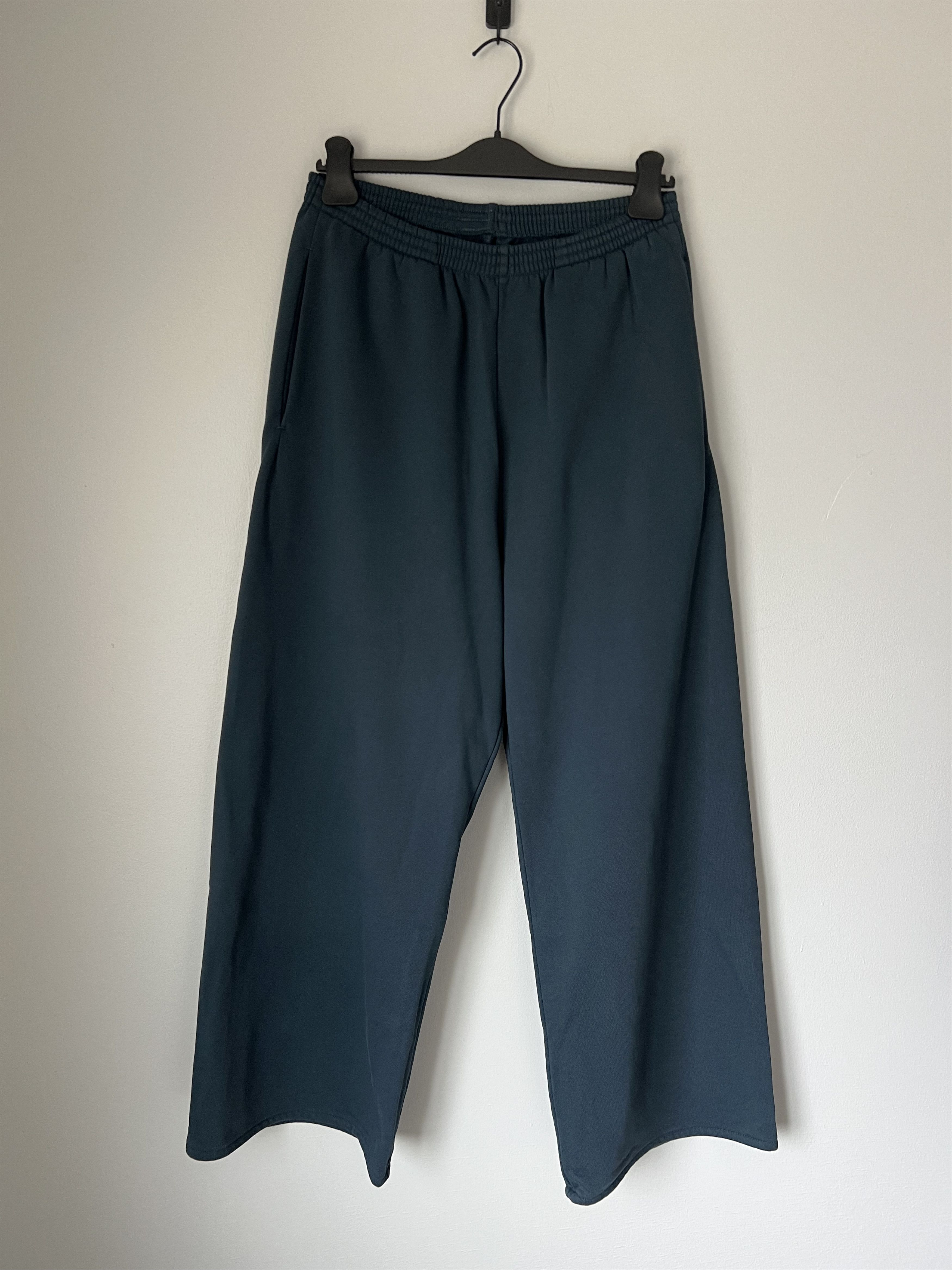 Balenciaga × Gap × Kanye West Yeezy Gap by Balenciaga Jogging Pants in Dark Blue Size US 34 / EU 50 - 1 Thumbnail