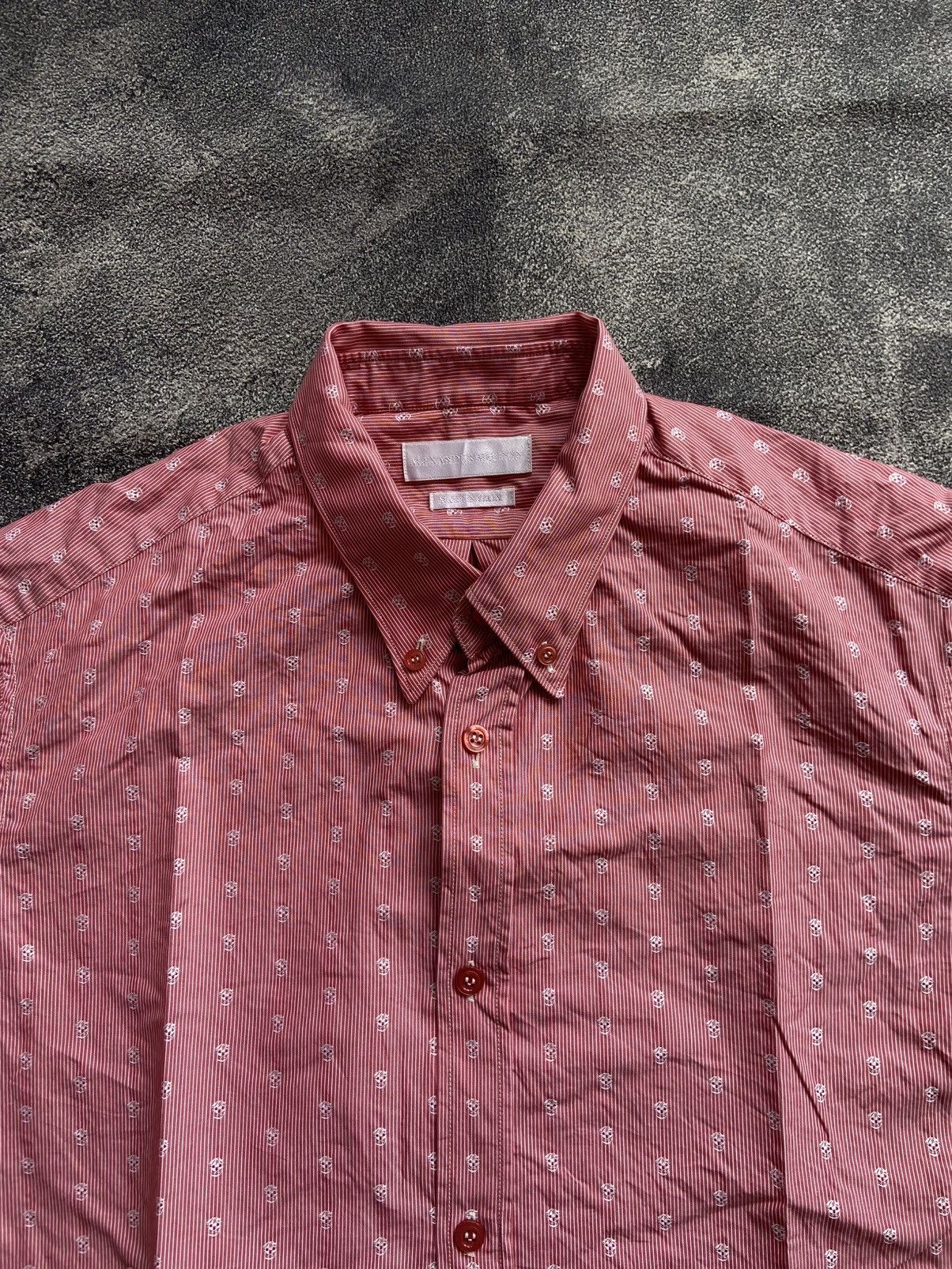 Alexander McQueen Alexander McQueen Skull Pink Pattern Shirt Short Sleeve Size US M / EU 48-50 / 2 - 6 Thumbnail