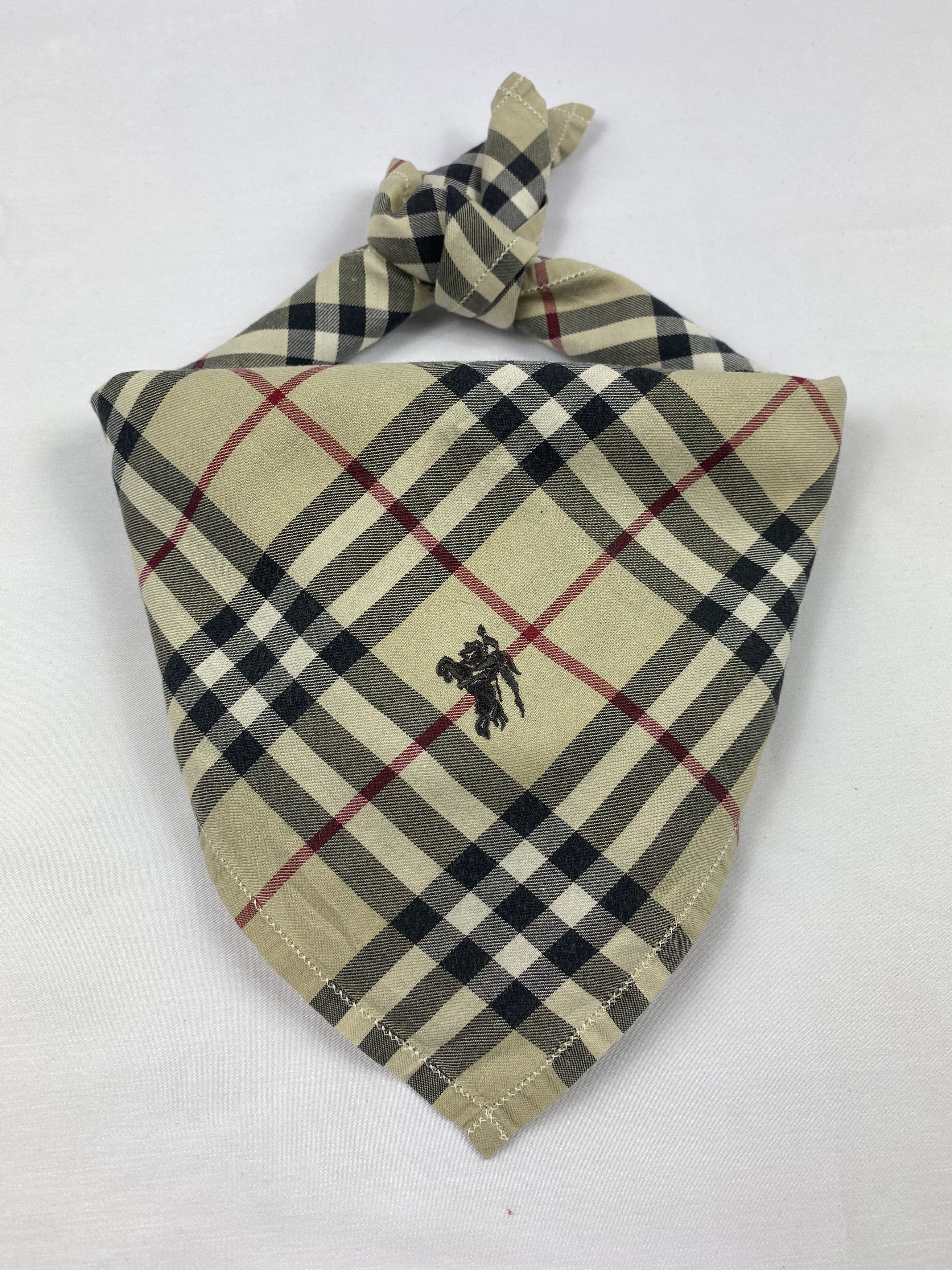 Burberry Burberry Handkerchief / Bandana / Neckerchief Size ONE SIZE - 1 Thumbnail