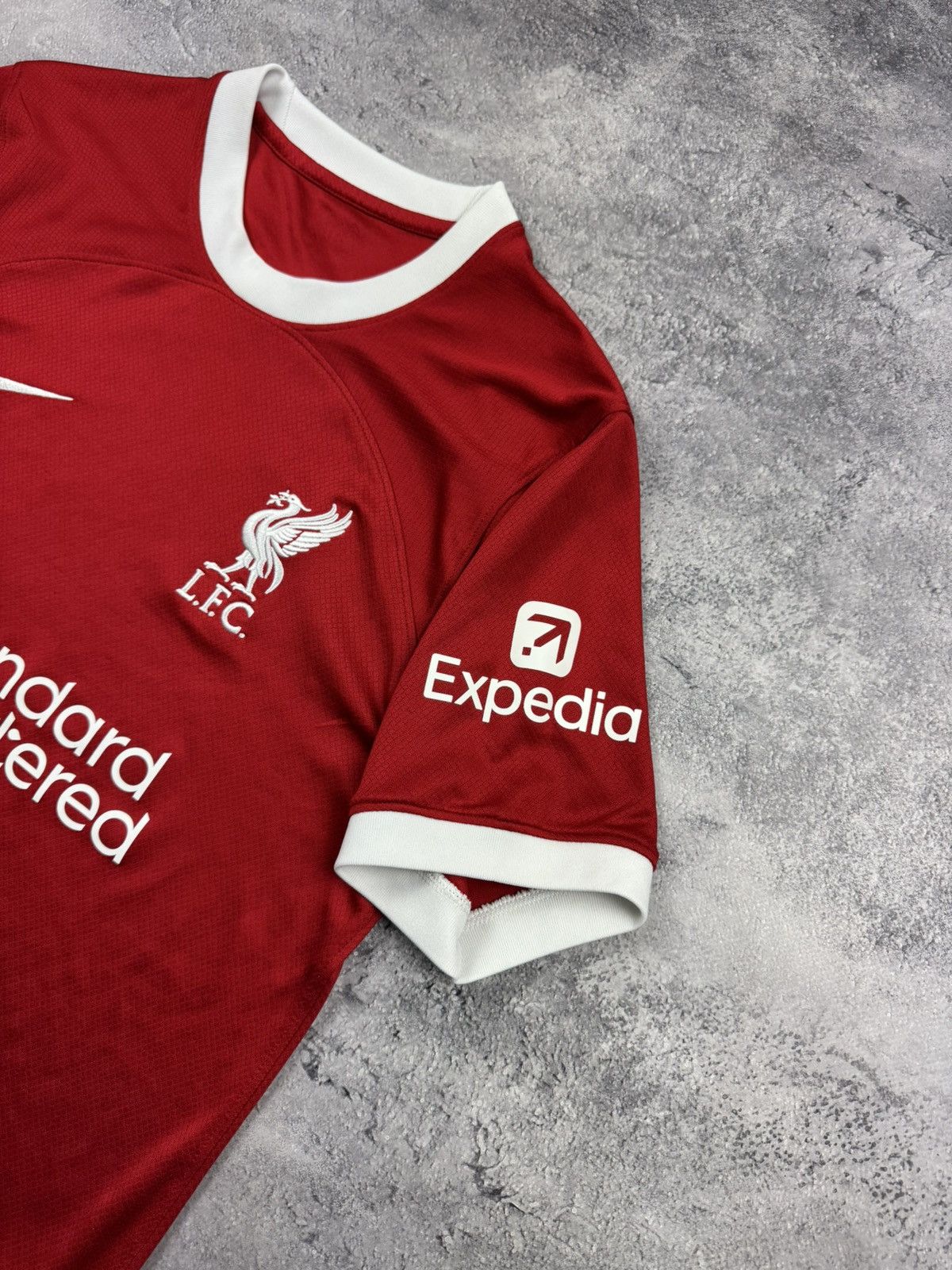 Nike Nike Jersey FC Liverpool 2023/24 Home Shirt Size S Size US S / EU 44-46 / 1 - 8 Thumbnail