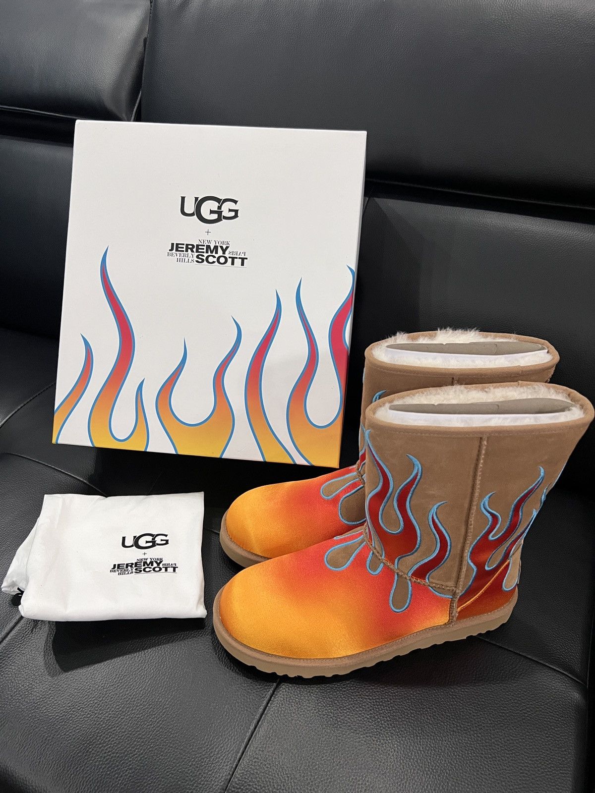 Jeremy Scott UGG by Jeremy Scott Flame Embroidered Snow Boots Size US 12 / EU 45 - 1 Thumbnail