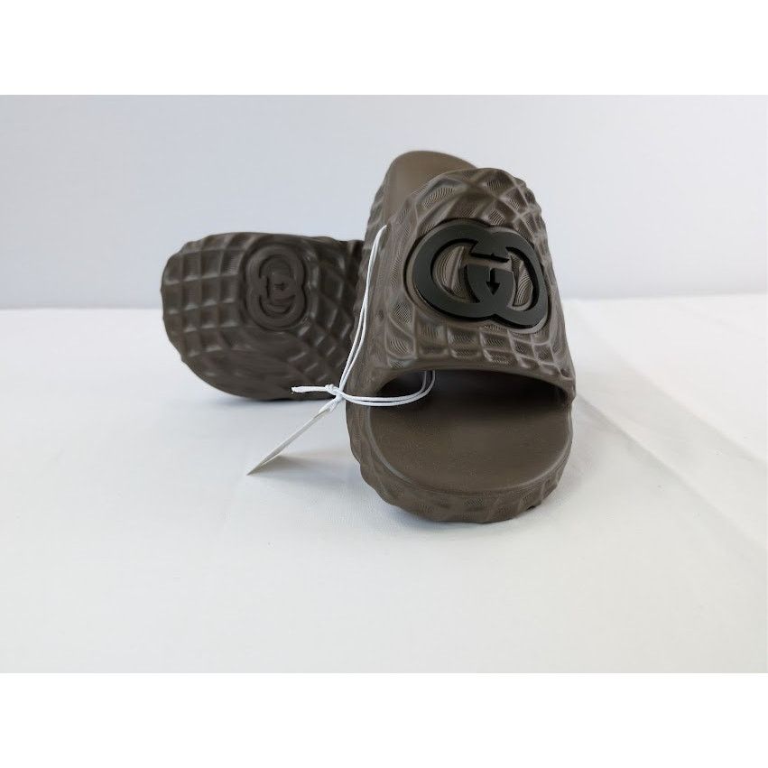 Gucci o1rshd1 Interlocking GG Water Ripple Sliders Sandals Brown Size US 11.5 / EU 44-45 - 12 Thumbnail