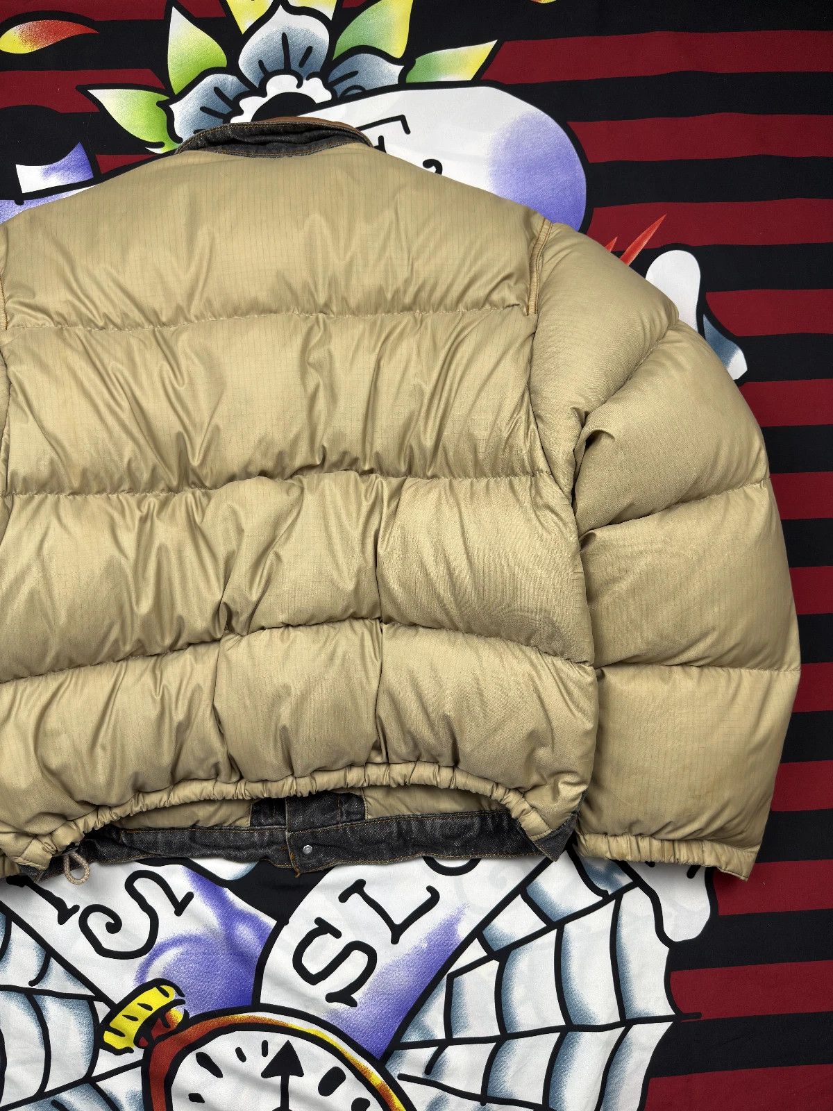 Chevignon Chevignon Vintage Outdoor Goose Down Jacket Rare jeans front Size US L / EU 52-54 / 3 - 8 Thumbnail