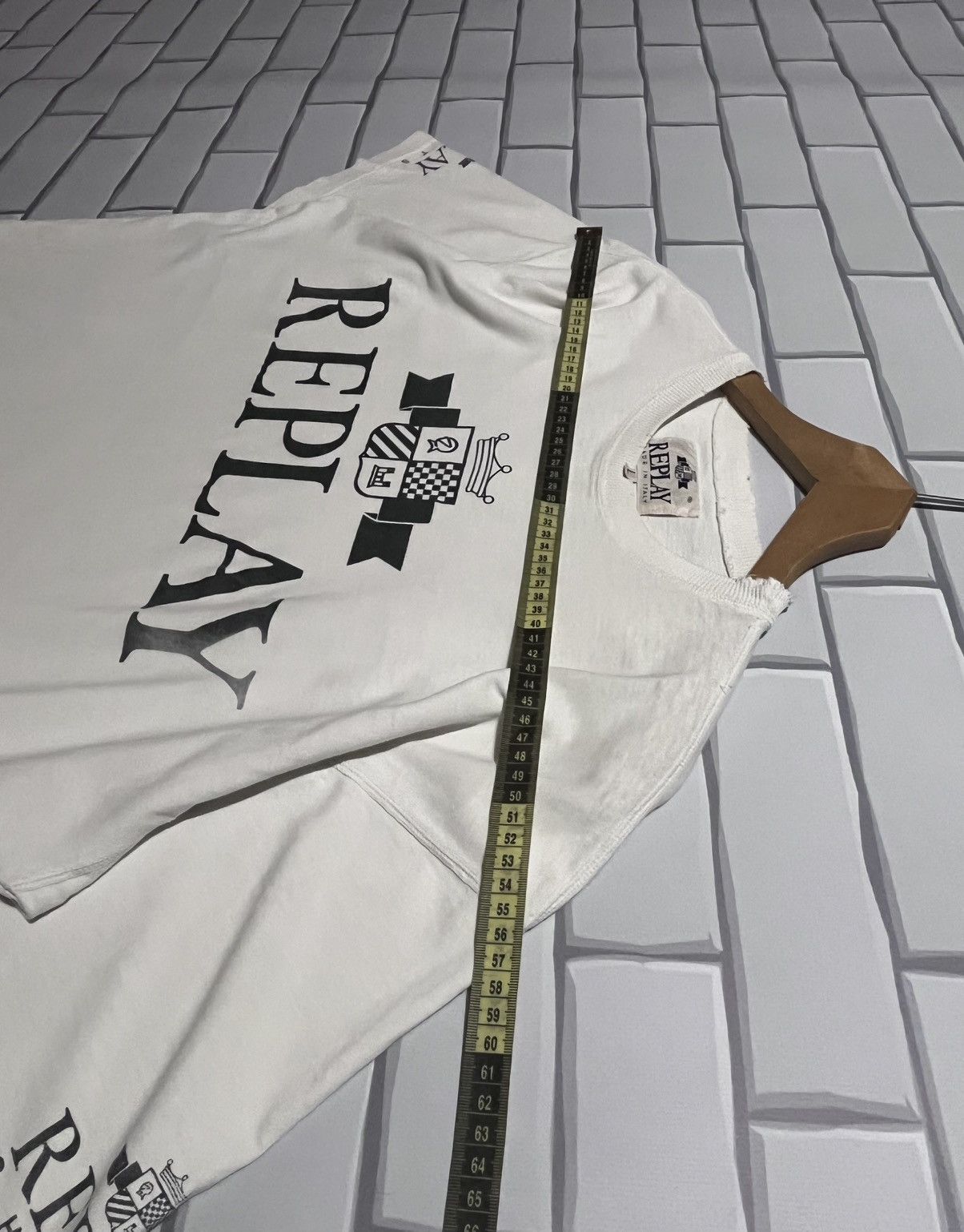 Replay 💥 Replay “Shirts” Crest Logo Tee 90s Made in Italy Size US L / EU 52-54 / 3 - 16 Thumbnail