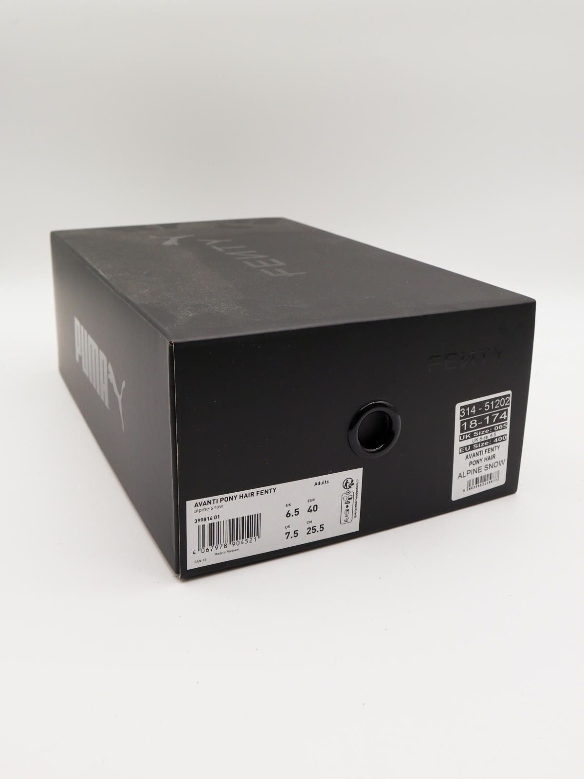 Puma Fenty x PUMA Avanti Pony Hair Alpine Snow - 399814‑01 - BNIB Size US 8.5 / IT 38.5 - 7 Thumbnail