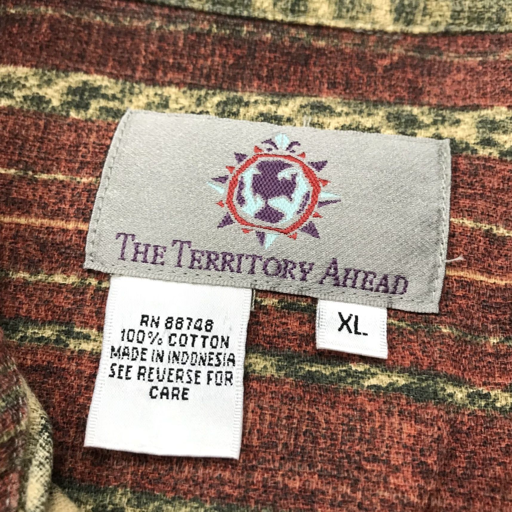 The Territory Ahead VINTAGE Territory Ahead Shirt Mens XL Red Geometric Aztec 90s Button-Up with Pockets Size US XL / EU 56 / 4 - 4 Thumbnail