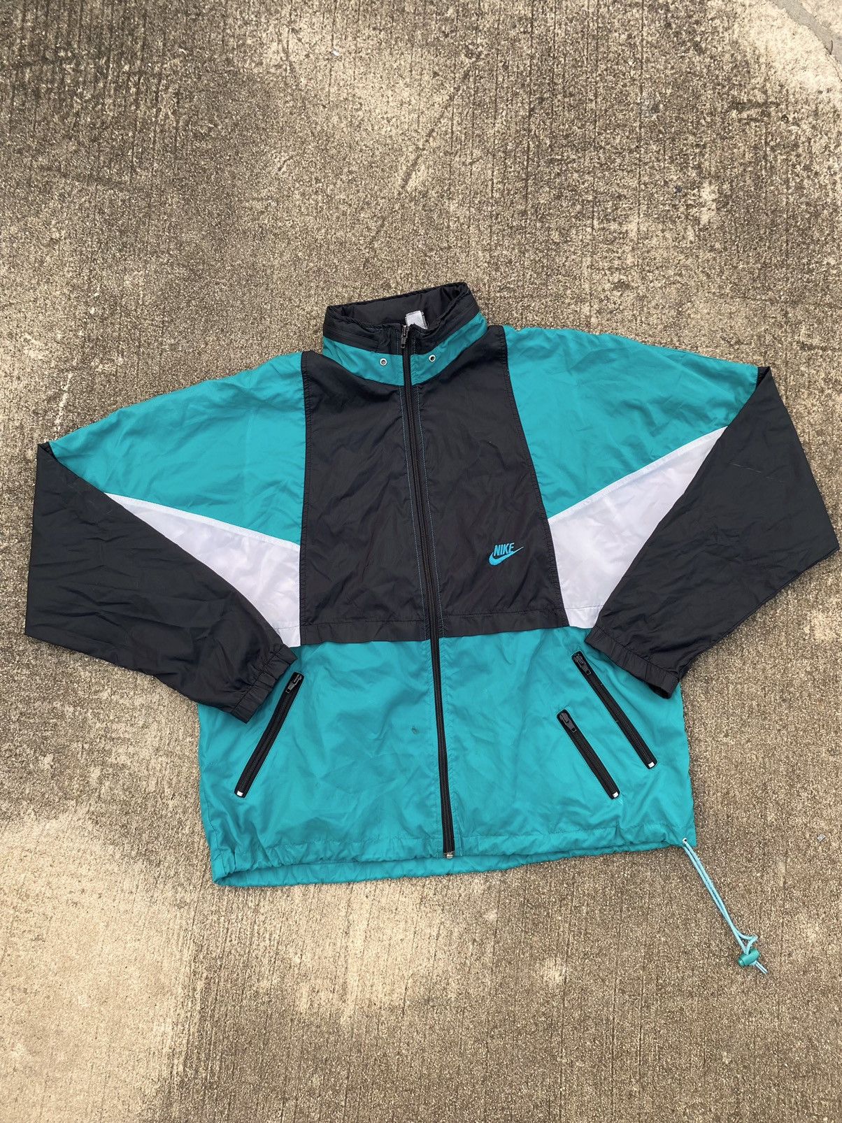 Nike Vintage 90s Nike Swoosh Windbreaker Jacket Size US L / EU 52-54 / 3 - 2 Thumbnail