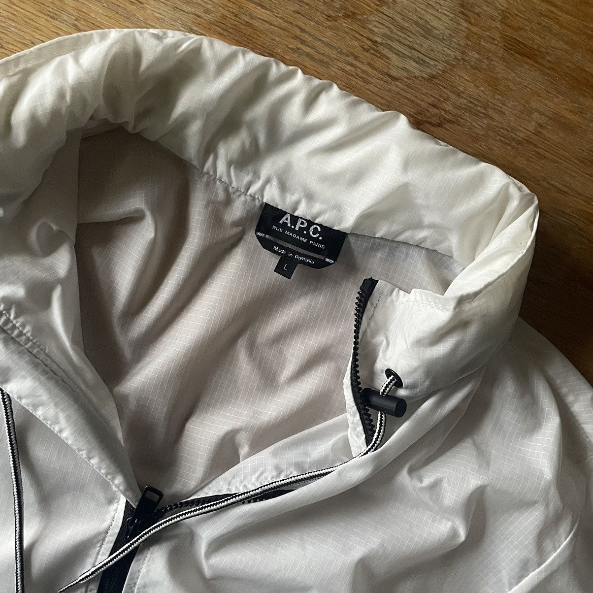 A.P.C. APC translucent wind breaker in white with blue and black Size US L / EU 52-54 / 3 - 3 Thumbnail
