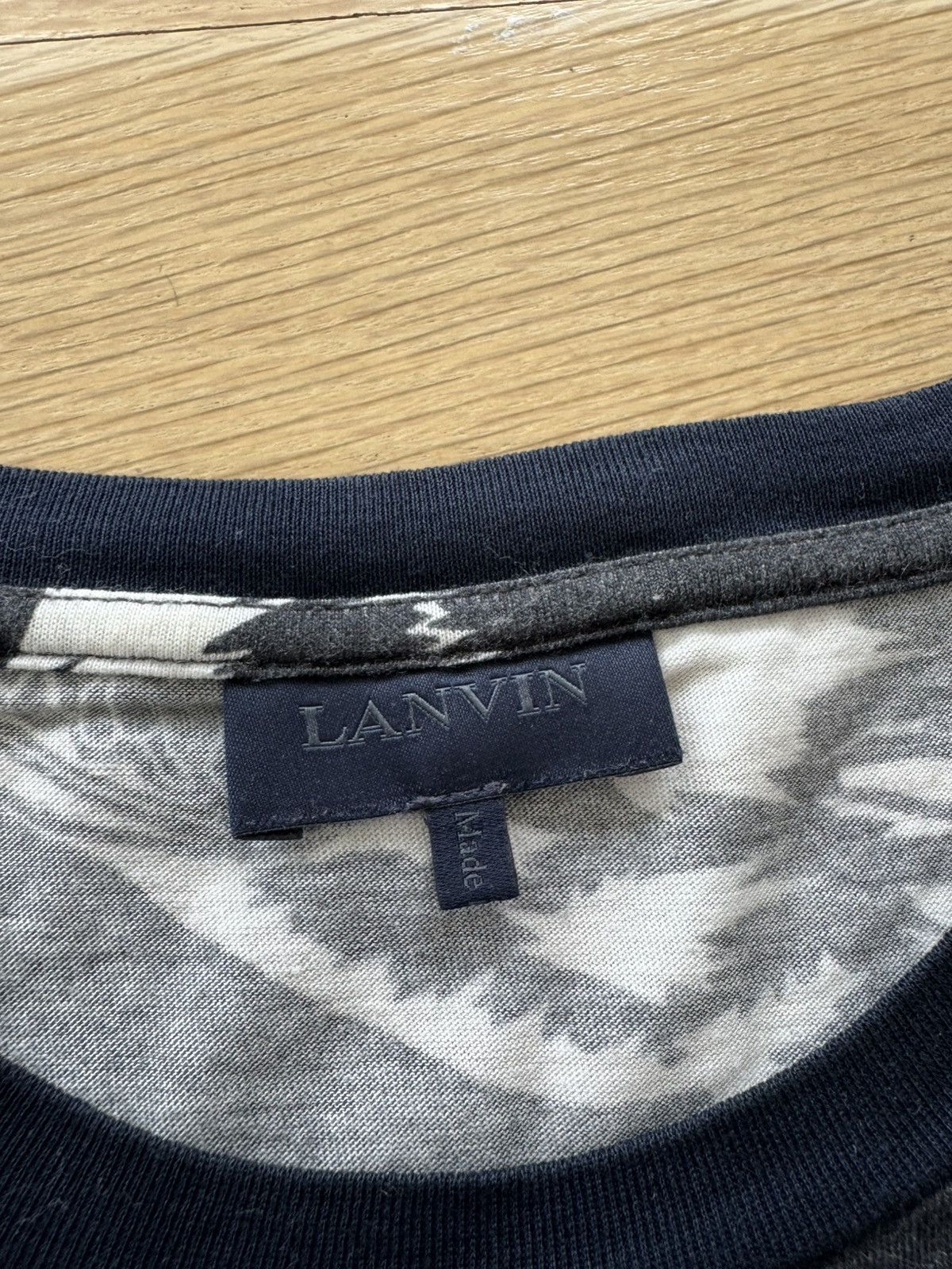 Lanvin Limited Edition Wolf Tee Size US M / EU 48-50 / 2 - 5 Thumbnail