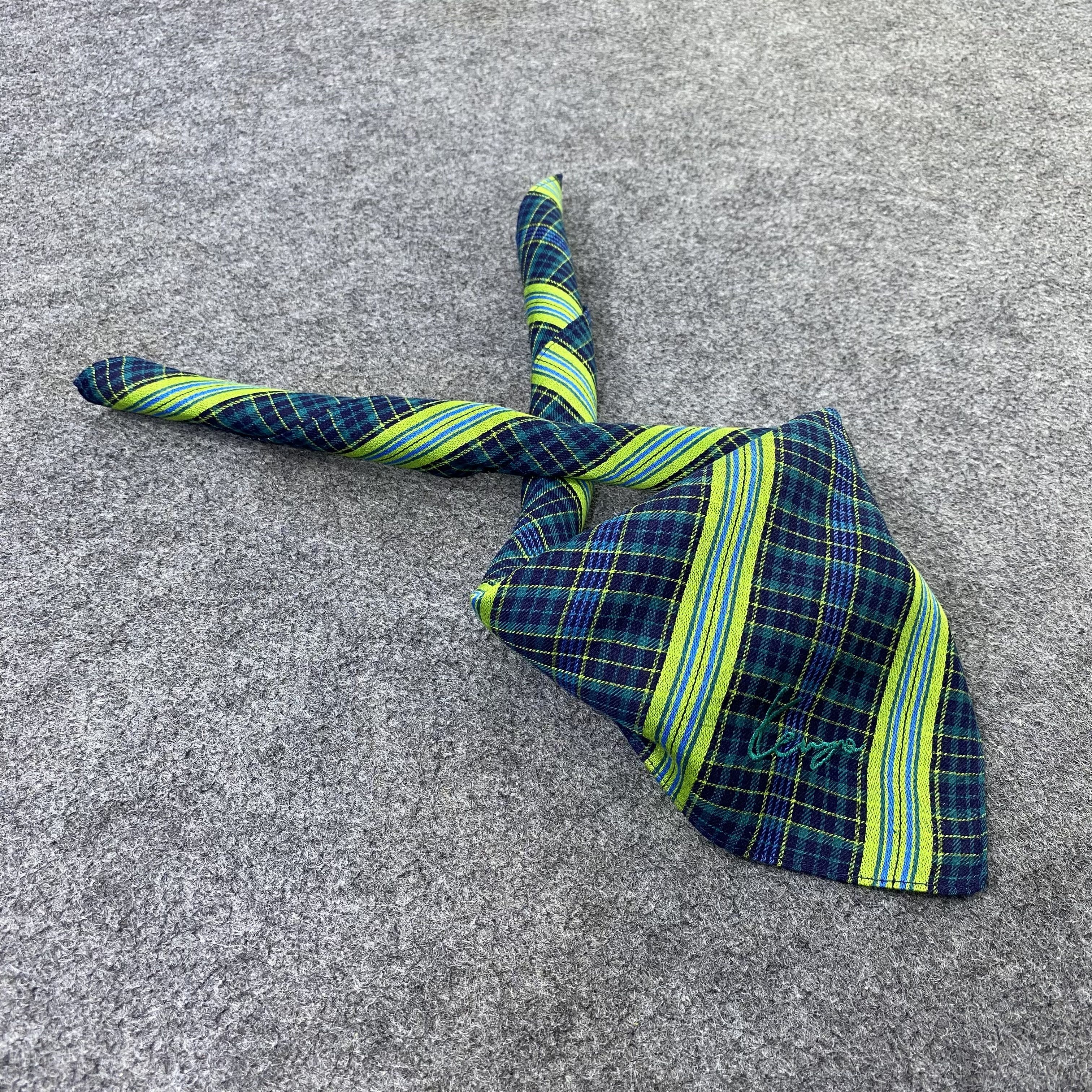 Kenzo Kenzo Handkerchief Neckerchief Bandana-B1880 Size ONE SIZE - 1 Thumbnail