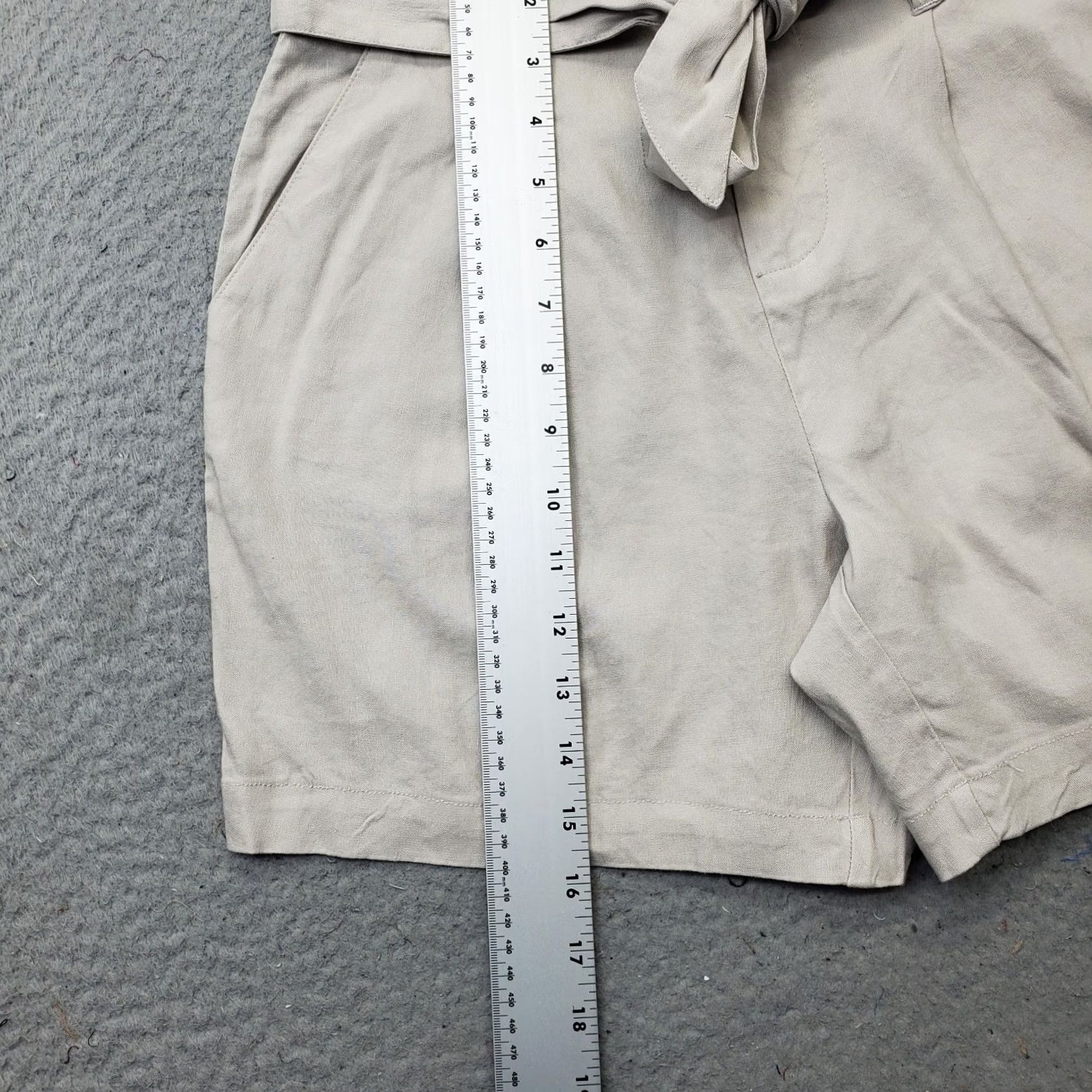 Vintage INC International Concepts Paperbag Shorts Womens XS Tan Regular Fit Mid Rise Size 26" / US 2 / IT 38 - 3 Thumbnail