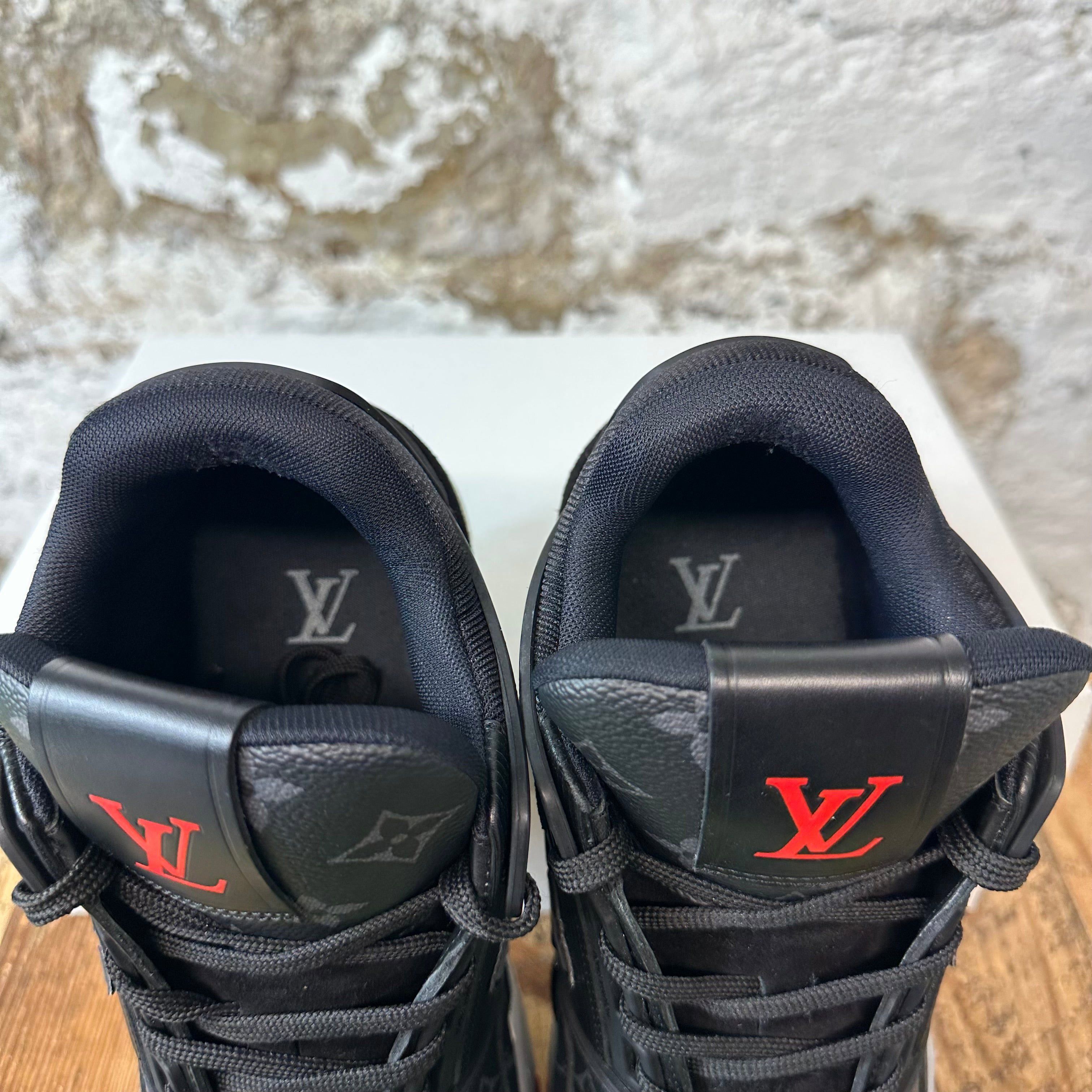 Louis Vuitton Louis Vuitton Monogram Eclipse Black Trainer Sz 9 (7.5LV) Size US 9 / EU 42 - 4 Thumbnail