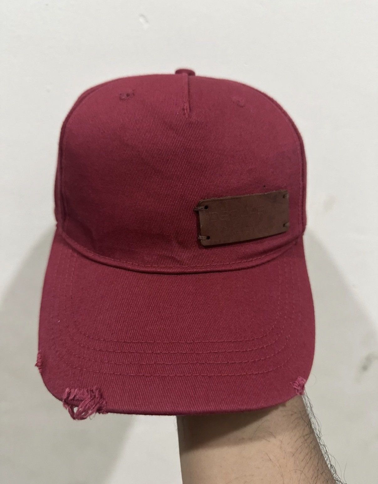 Dsquared2 VTG Dsquared2 Distress Baseball Hat Size ONE SIZE - 2 Thumbnail
