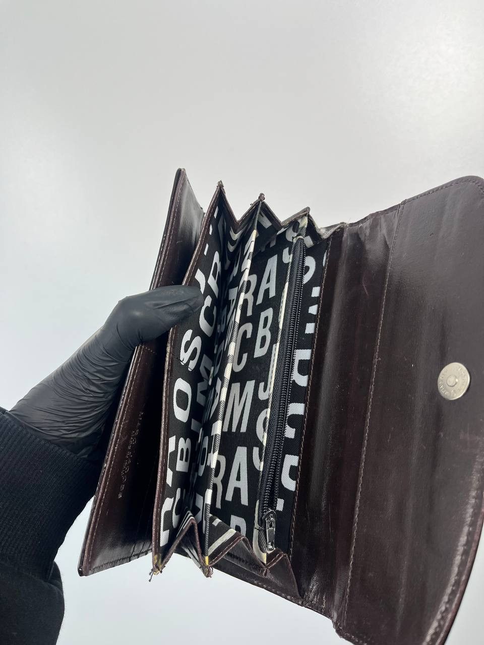 Marc by Marc Jacobs Marc By Marc Jacobs Patent Leather Wallet Black Logo Size ONE SIZE - 3 Thumbnail