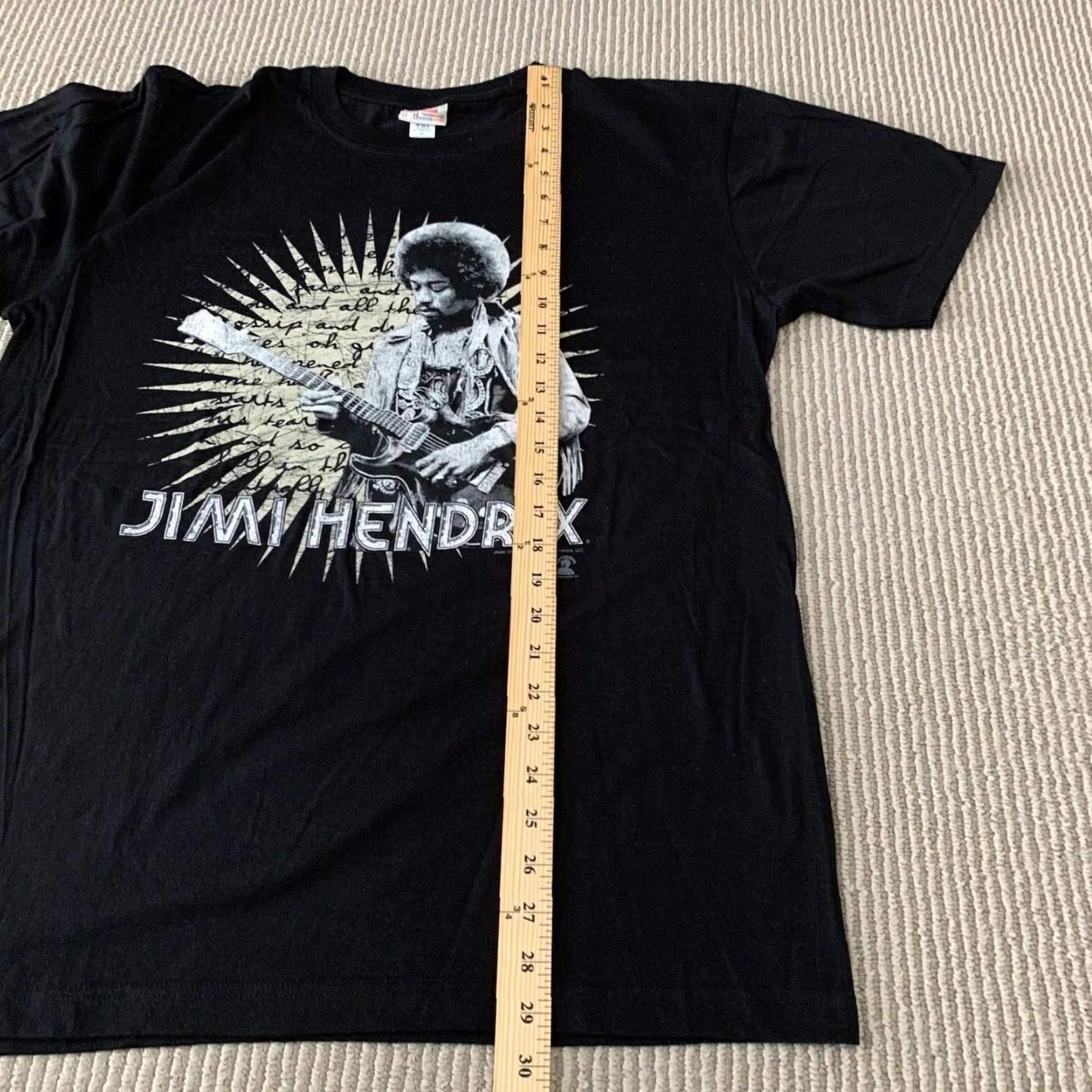 Vintage Genuine Jimi Hendrix Authentic LLC Medium Cool Luxury Brand Tee Shirt Extra Large Premium Black Playing Gibson Design Size US XL / EU 56 / 4 - 7 Thumbnail