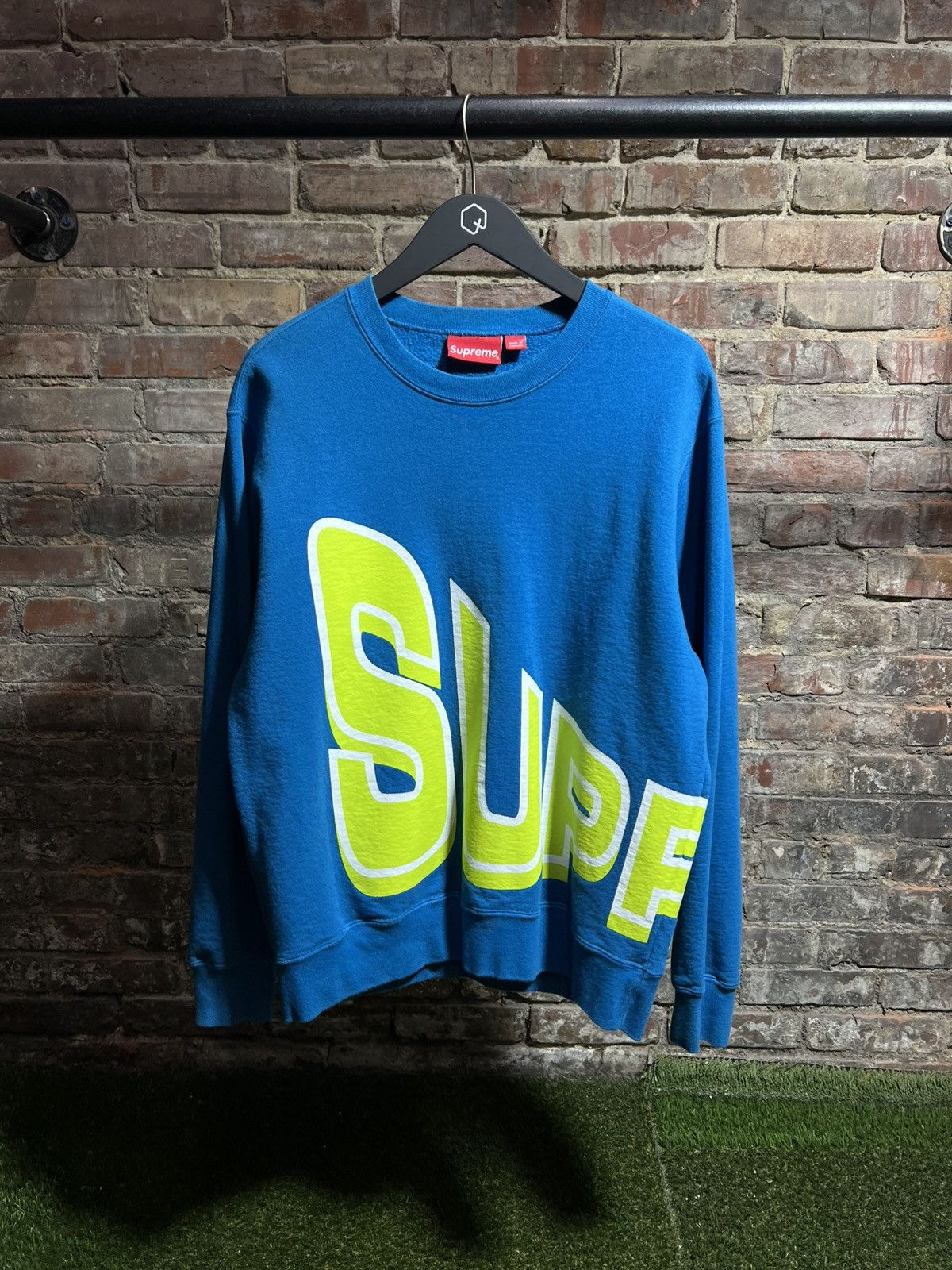 Supreme Supreme Side Logo Crewneck Sz. M Size US M / EU 48-50 / 2 - 1 Thumbnail