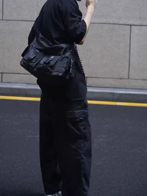 Japanese Brand Kusuno x Maki High Street Retro Large Capacity Shoulder Bag Size ONE SIZE - 1 Thumbnail