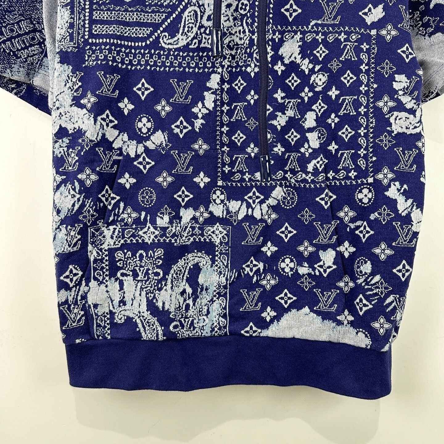 Louis Vuitton Louis Vuitton Full Print Knit Hoodie M Size US M / EU 48-50 / 2 - 4 Thumbnail