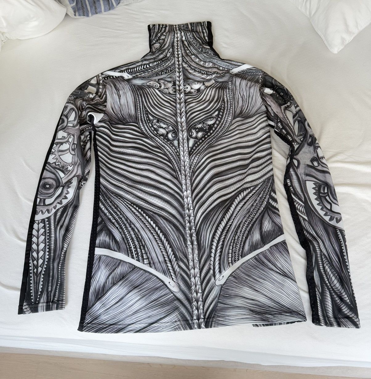Demobaza Archive Piece TOP EHEIE Size US S / EU 44-46 / 1 - 5 Thumbnail