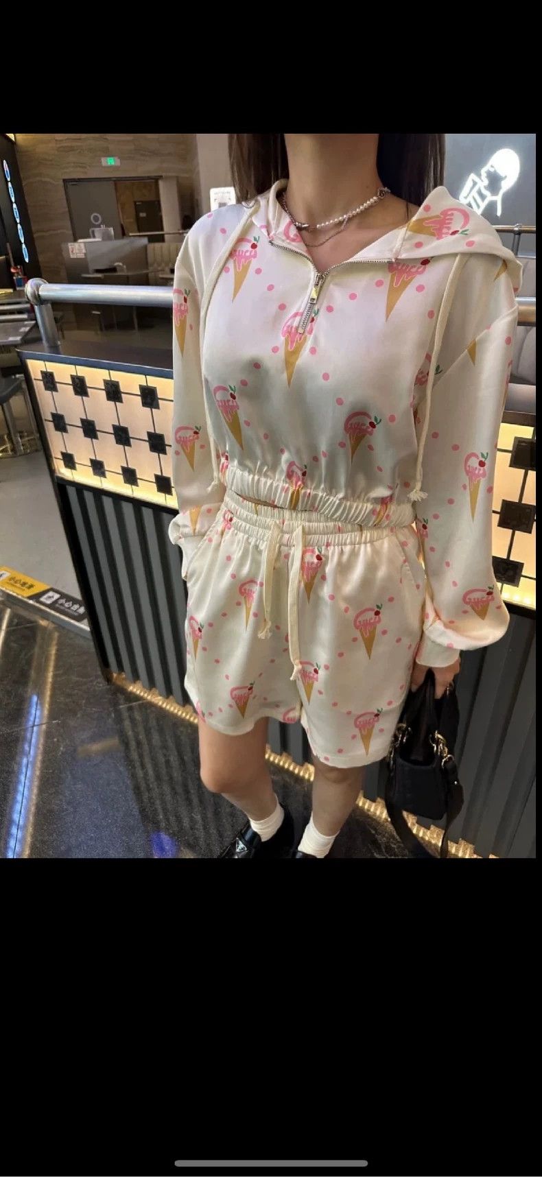 Gucci Gucci Ice cream full-print silk shorts 2502-Nextarrow Size US 30 / EU 46 - 8 Thumbnail