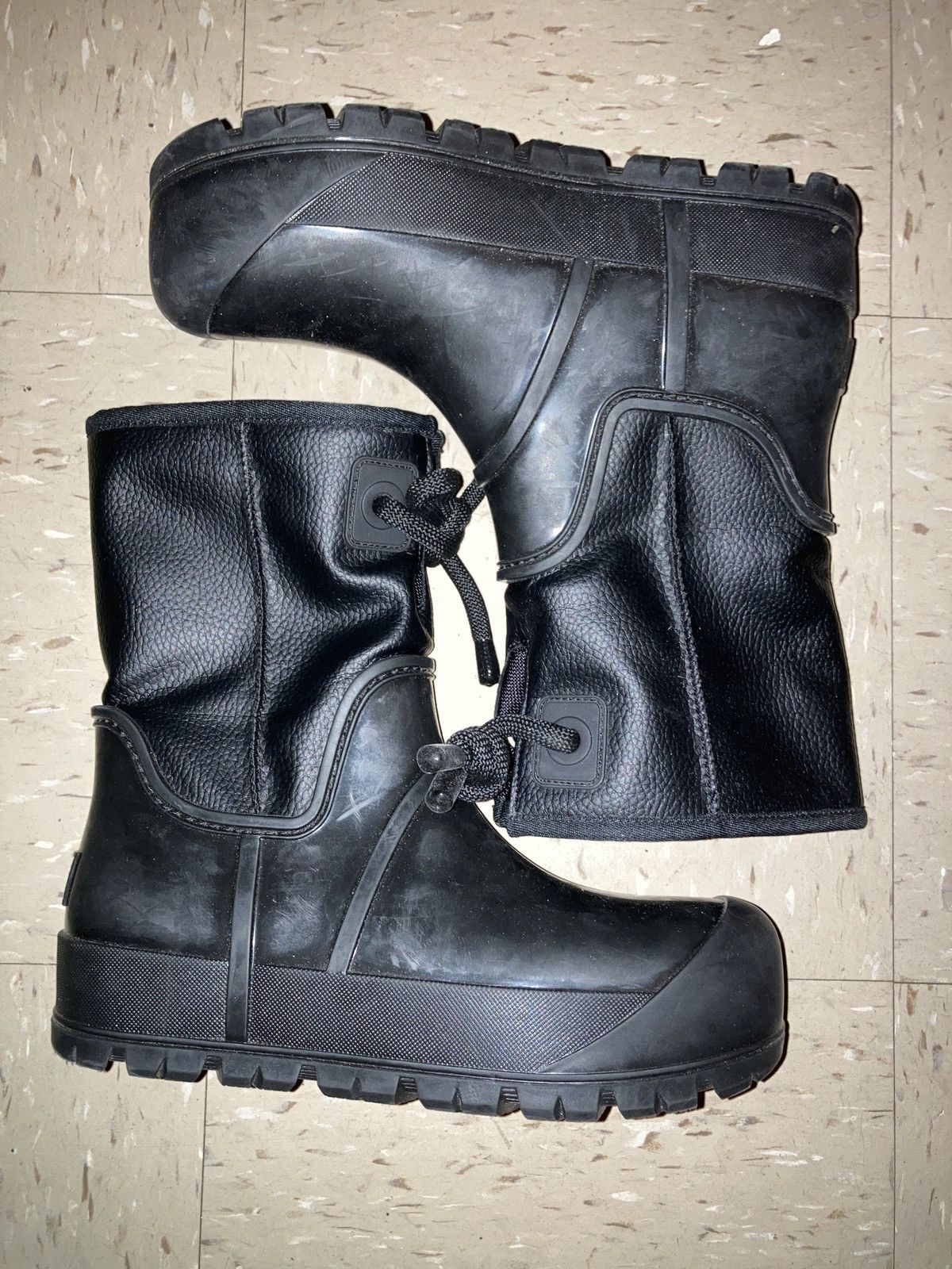 Black toggle boots