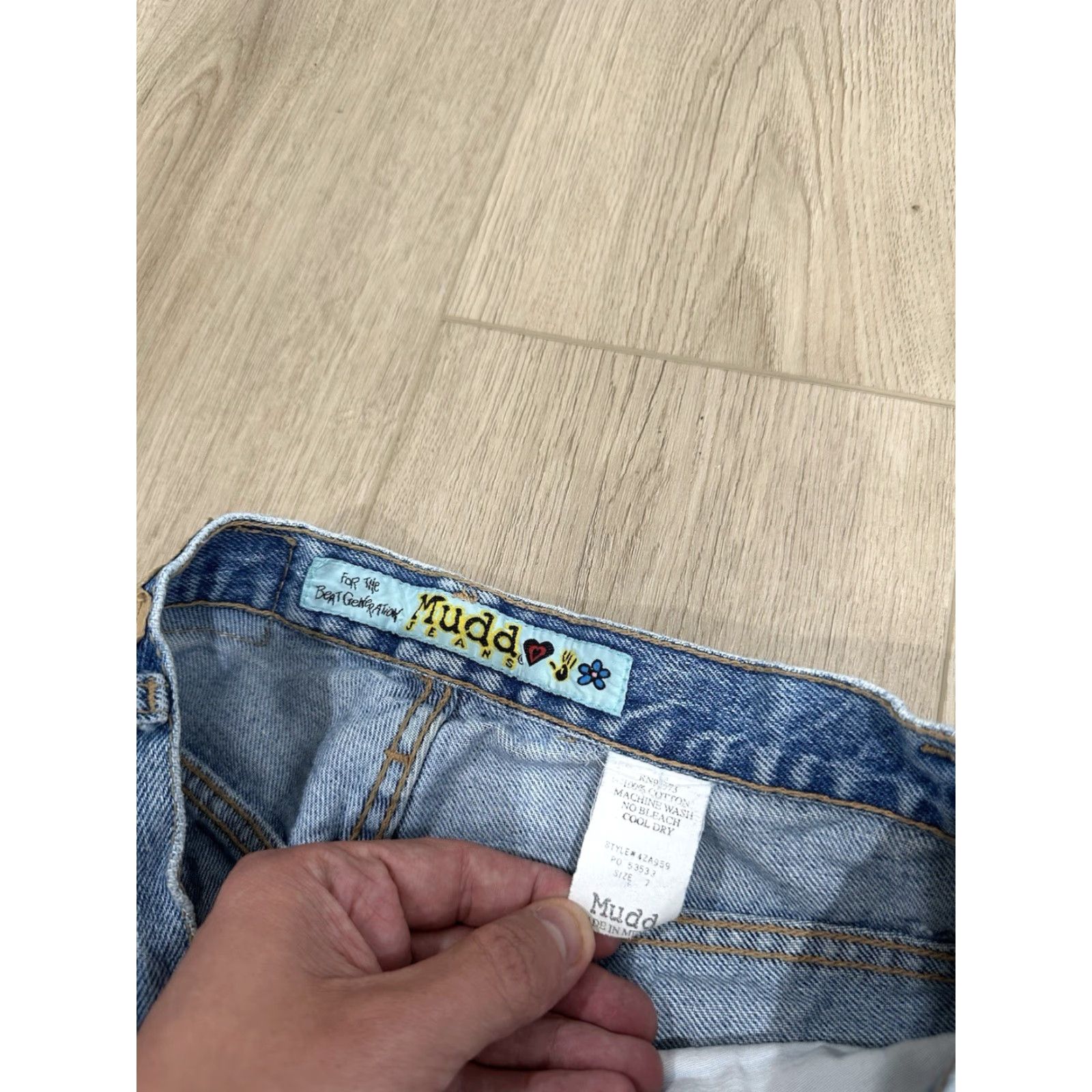 Denime VINTAGE Mudd Jeans Denim Jeans Flared 8.5-10.5 Rise 90s Y2K Blue Sz 7 27x30 Womens Juniors Button Pockets Size 27" / US 4 / IT 40 - 6 Thumbnail