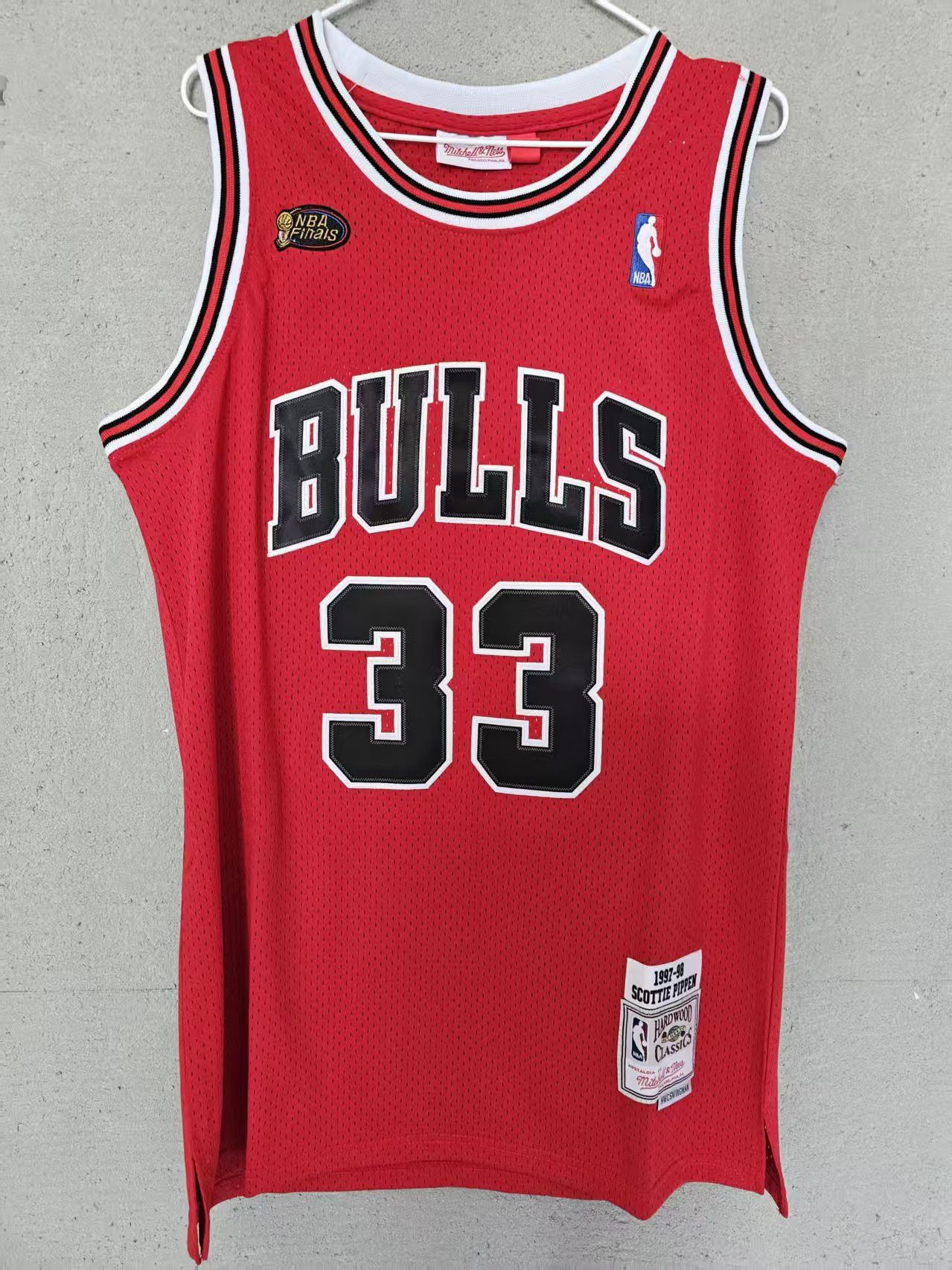 NBA Bulls #33 Scottie Pippen Jersey Red Size US XL / EU 56 / 4 - 1 Thumbnail