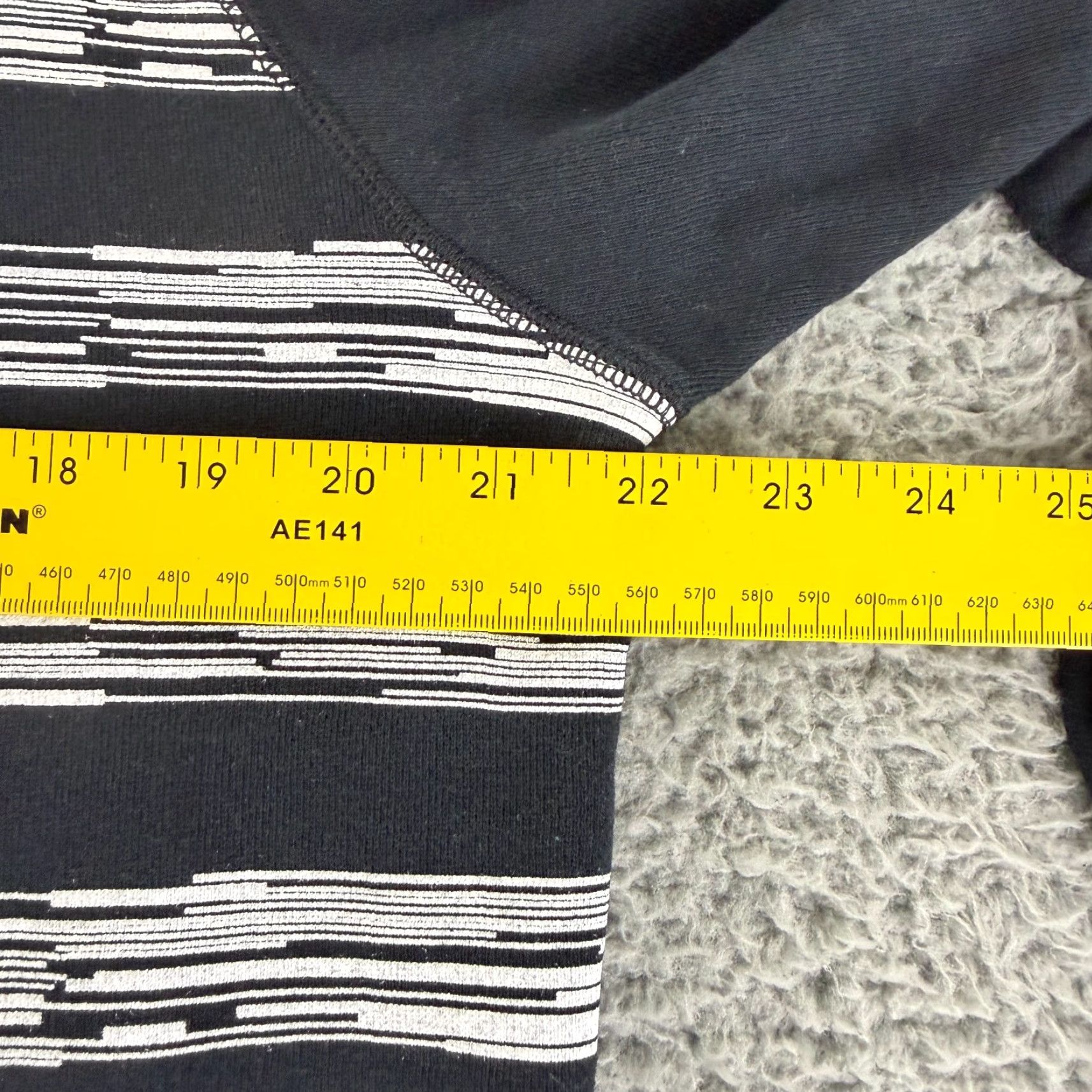 Nike Nike Sweater Mens Large Black White Stripe Crew Neck Long Sleeve 100% Cotton Size US L / EU 52-54 / 3 - 6 Thumbnail