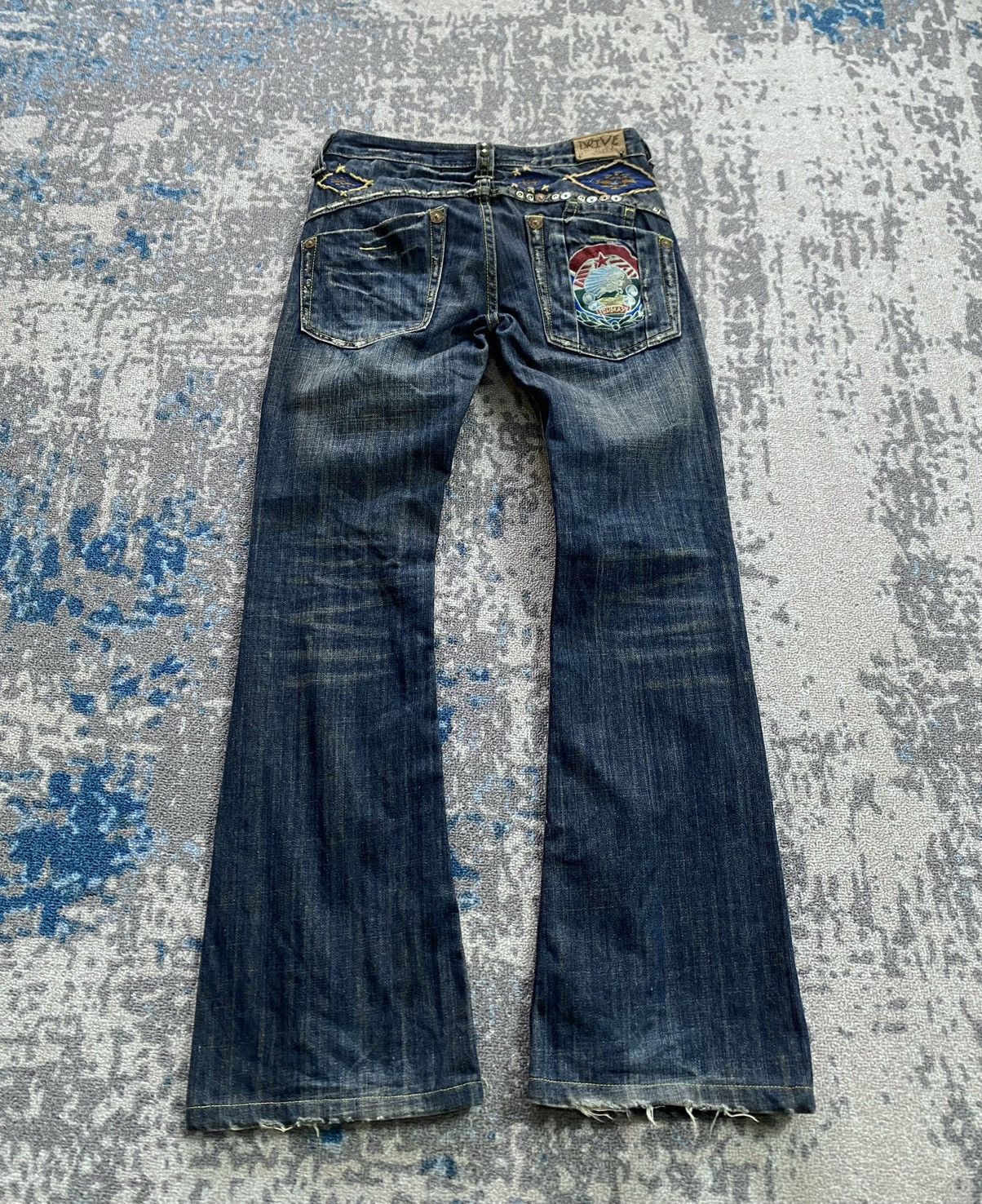 Japanese Brand Japanes Drive Distressed Flared Studded Jeans Size 24" / US 00 / IT 34 - 3 Thumbnail