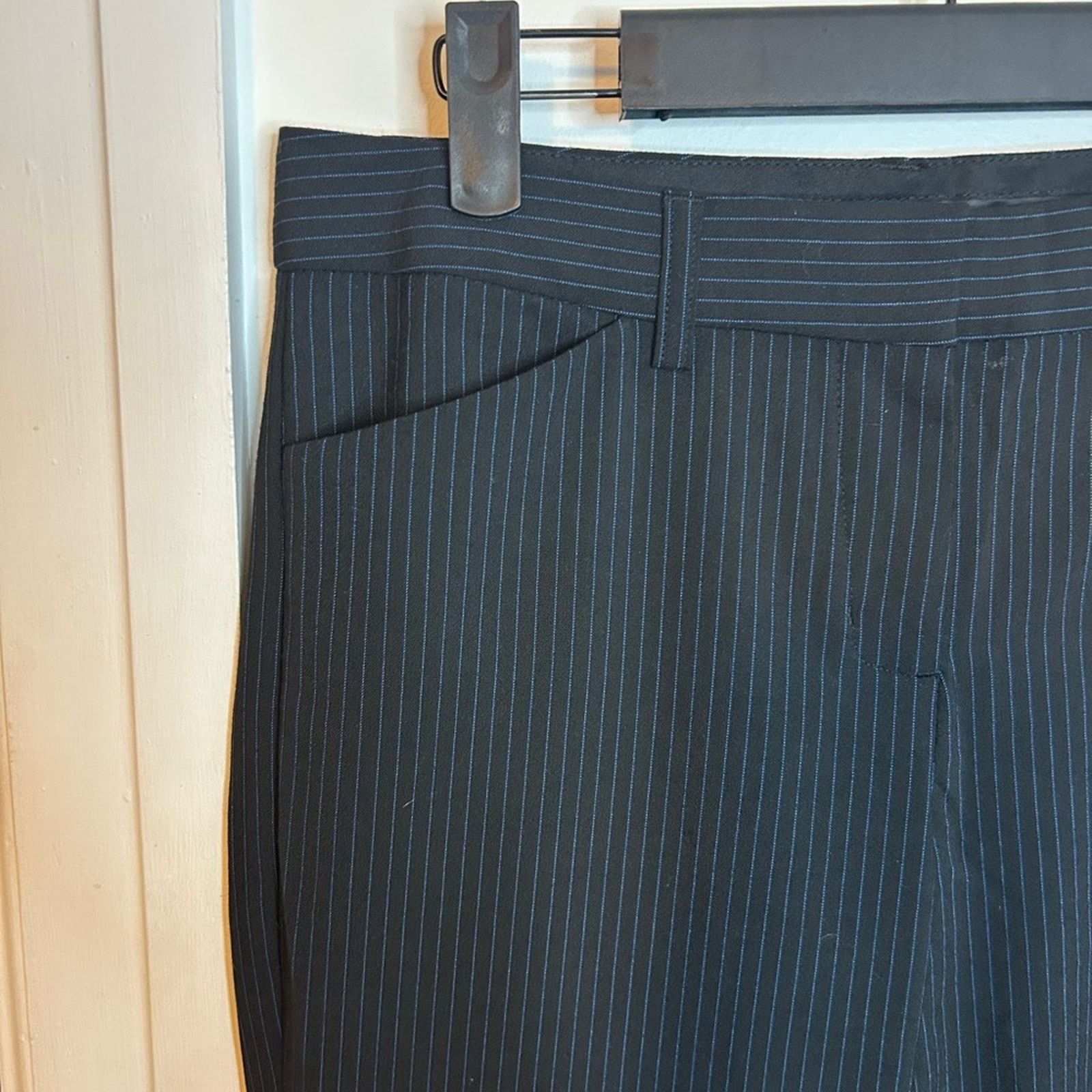 Express Express Editor Black and Blue Pinstripe Flare Trousers Size 27" / US 4 / IT 40 - 4 Thumbnail